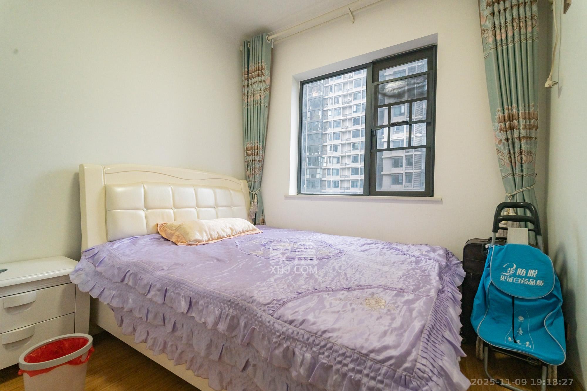 恒基凯旋门三期 3室2厅1卫 79.0万 恒基凯旋门三期 3室2厅1卫 79.0万卧室