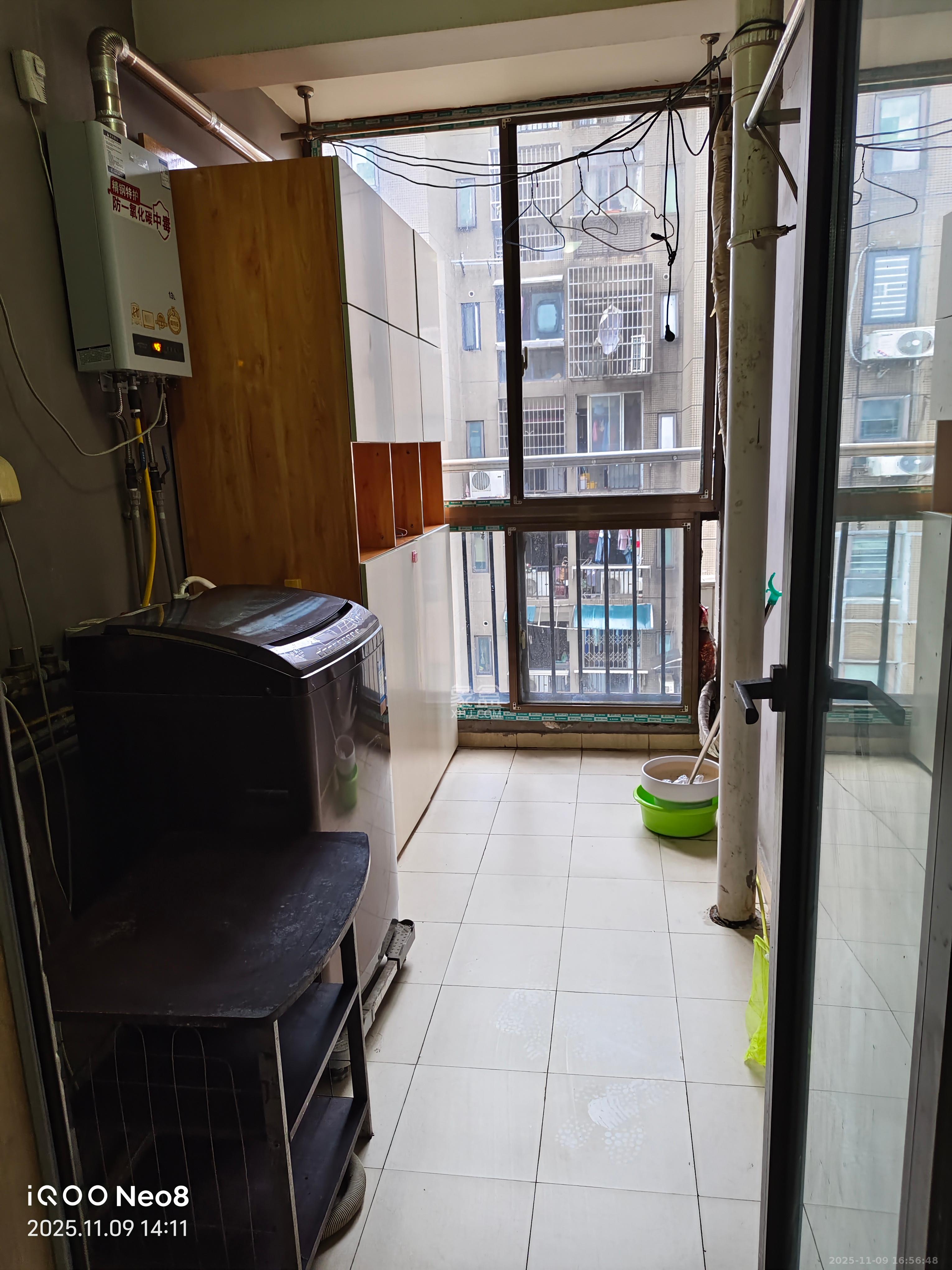 远大麓园  1室2厅1卫    2000.0元/月室内图