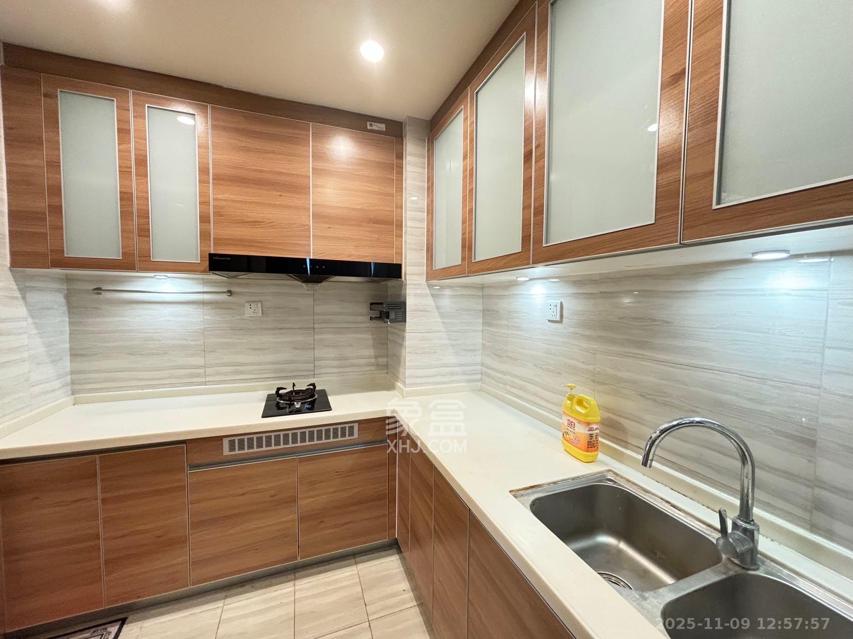 恒大上林苑 2室1厅1卫 2300.0元/月 恒大上林苑 2室1厅1卫 2300.0元/月室内图