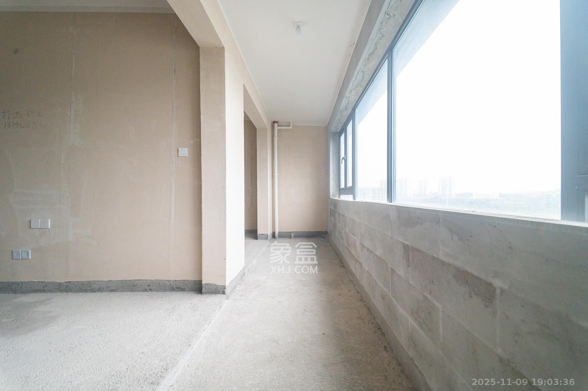 绿城美的明月江南 4室2厅2卫 126.0万 绿城美的明月江南 4室2厅2卫 126.0万其他