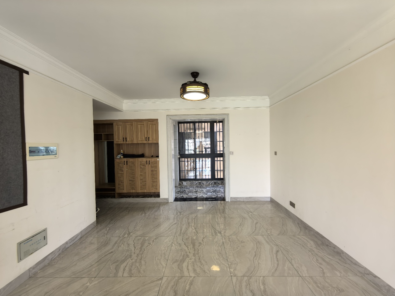 乾坤吉祥花园 3室1厅1卫 132.0万 乾坤吉祥花园 3室1厅1卫 132.0万室内图