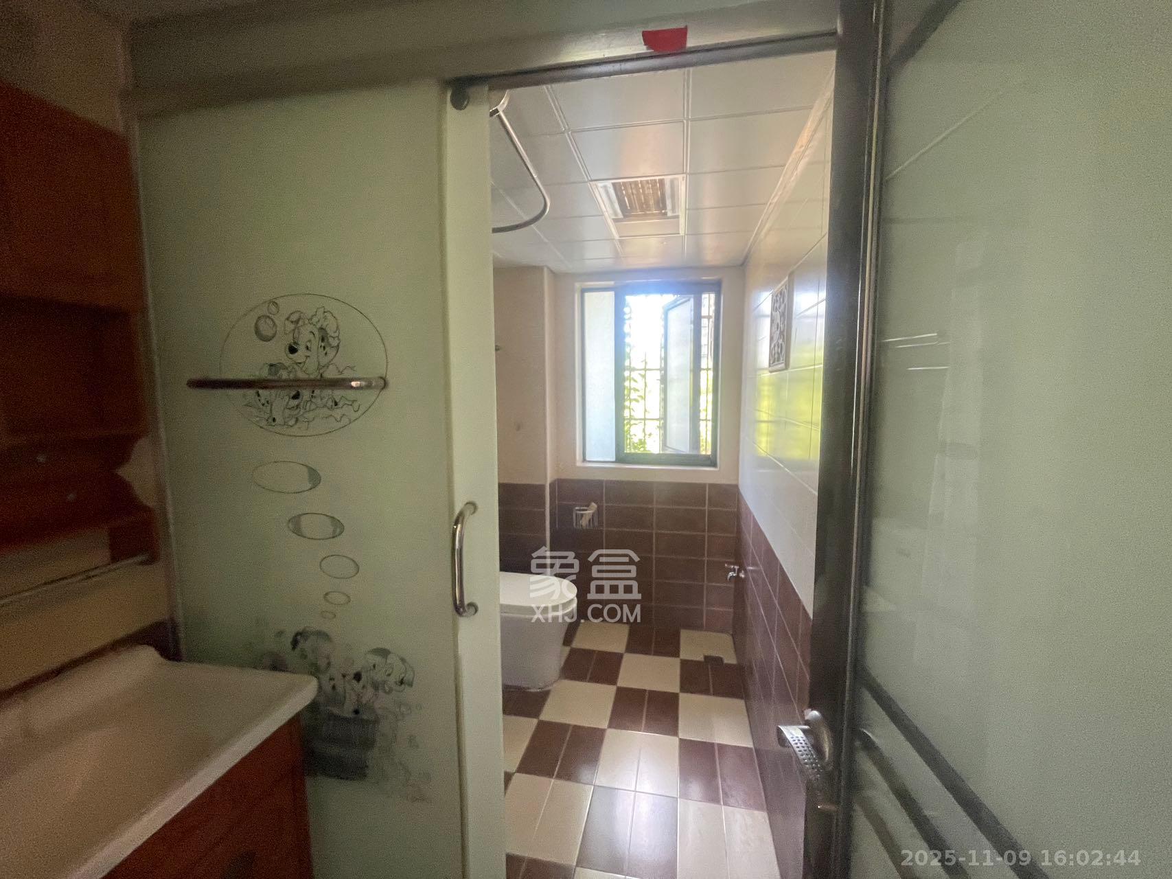 长大卧琥  3室2厅2卫    3500.0元/月室内图