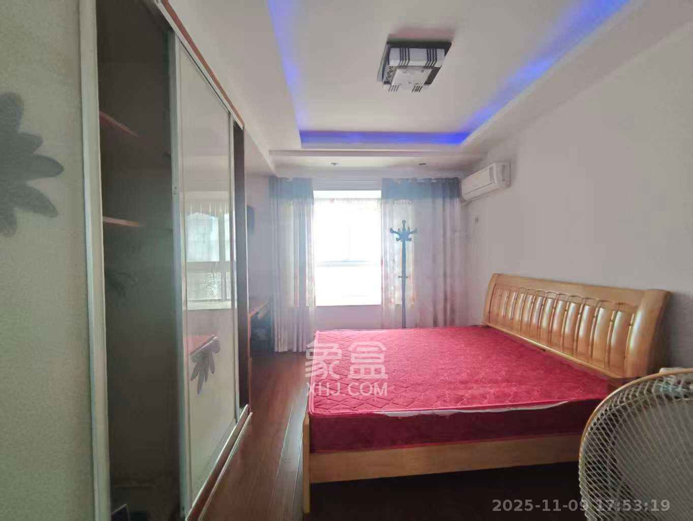 明天一城  3室2厅2卫    1800.0元/月室内图