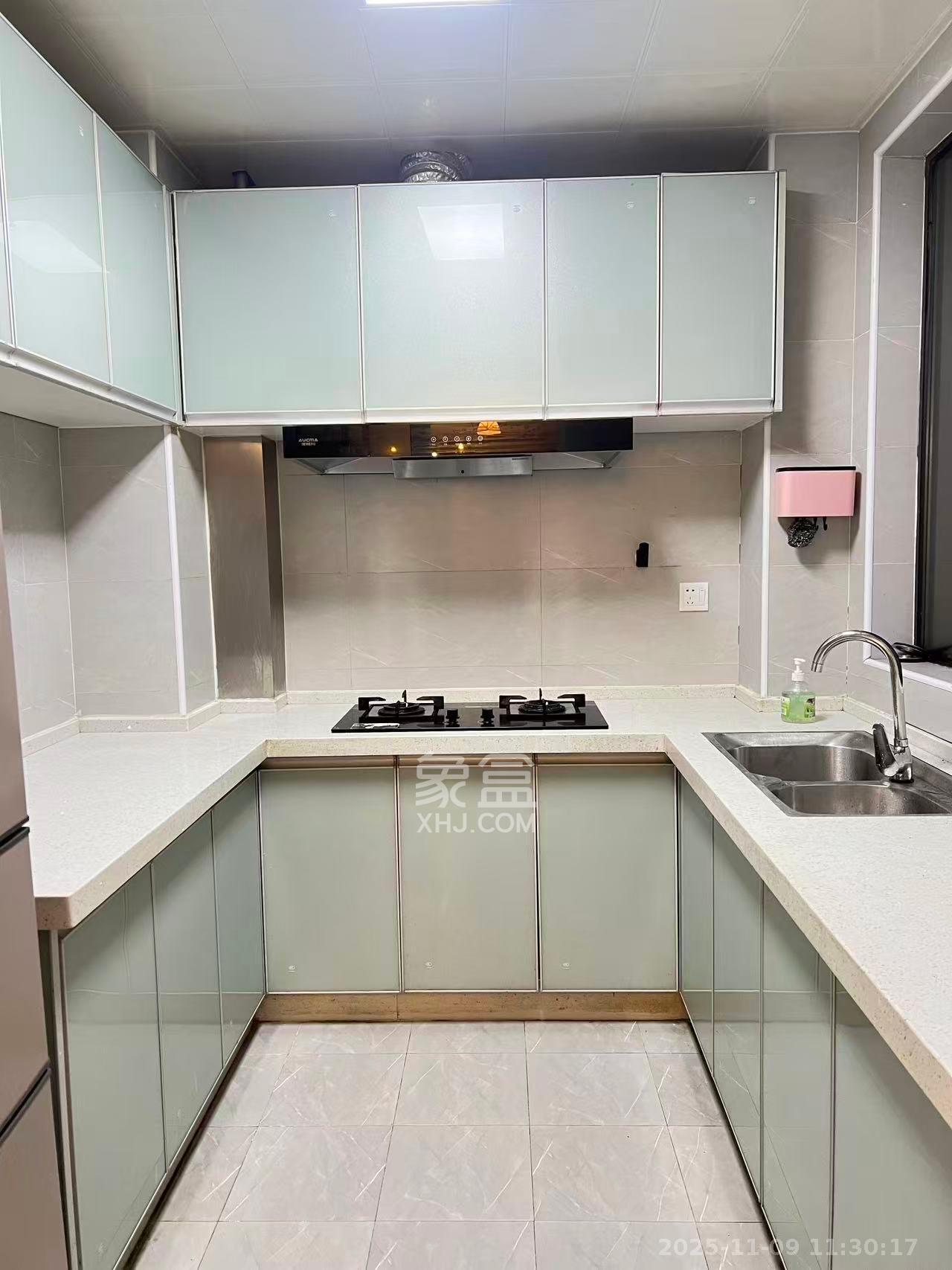 中冶中央公园  3室2厅2卫    2500.0元/月室内图