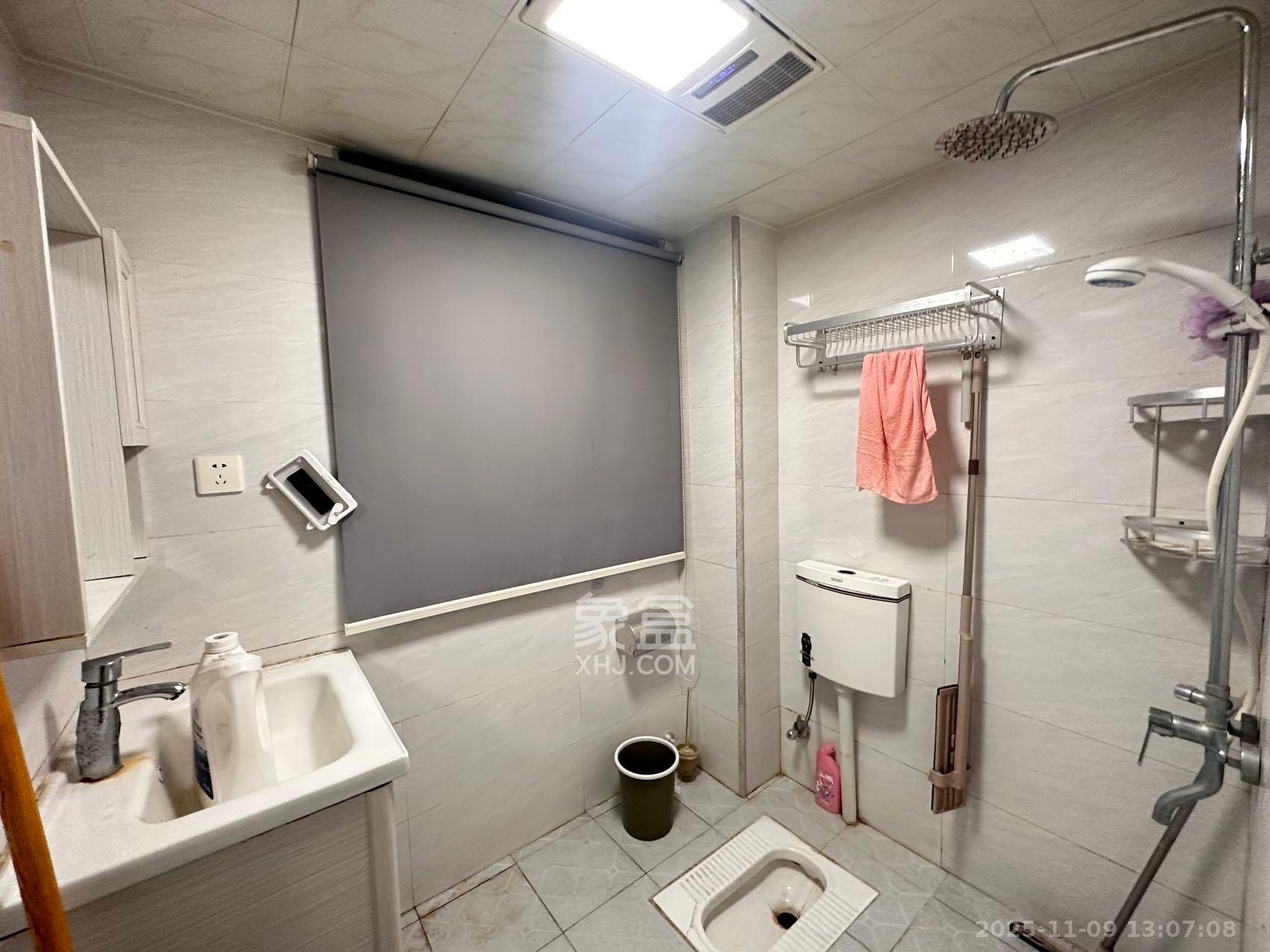 嘉雨兴园  2室1厅1卫    2500.0元/月室内图