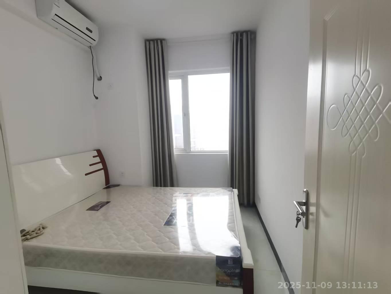 绿地海外滩一期 3室2厅1卫 1700.0元/月 绿地海外滩一期 3室2厅1卫 1700.0元/月室内图