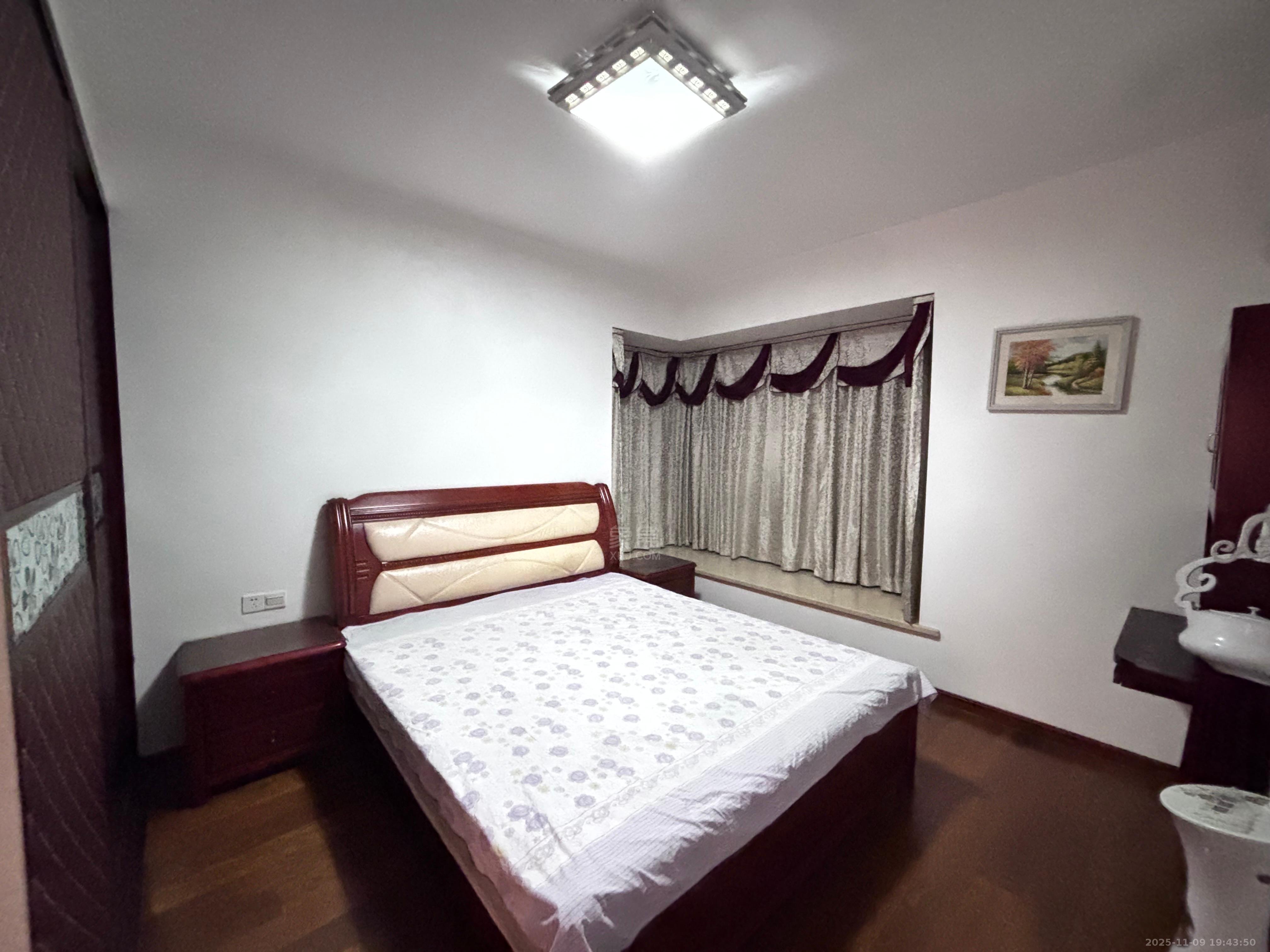 株洲锦绣江山  3室2厅2卫    1800.0元/月室内图