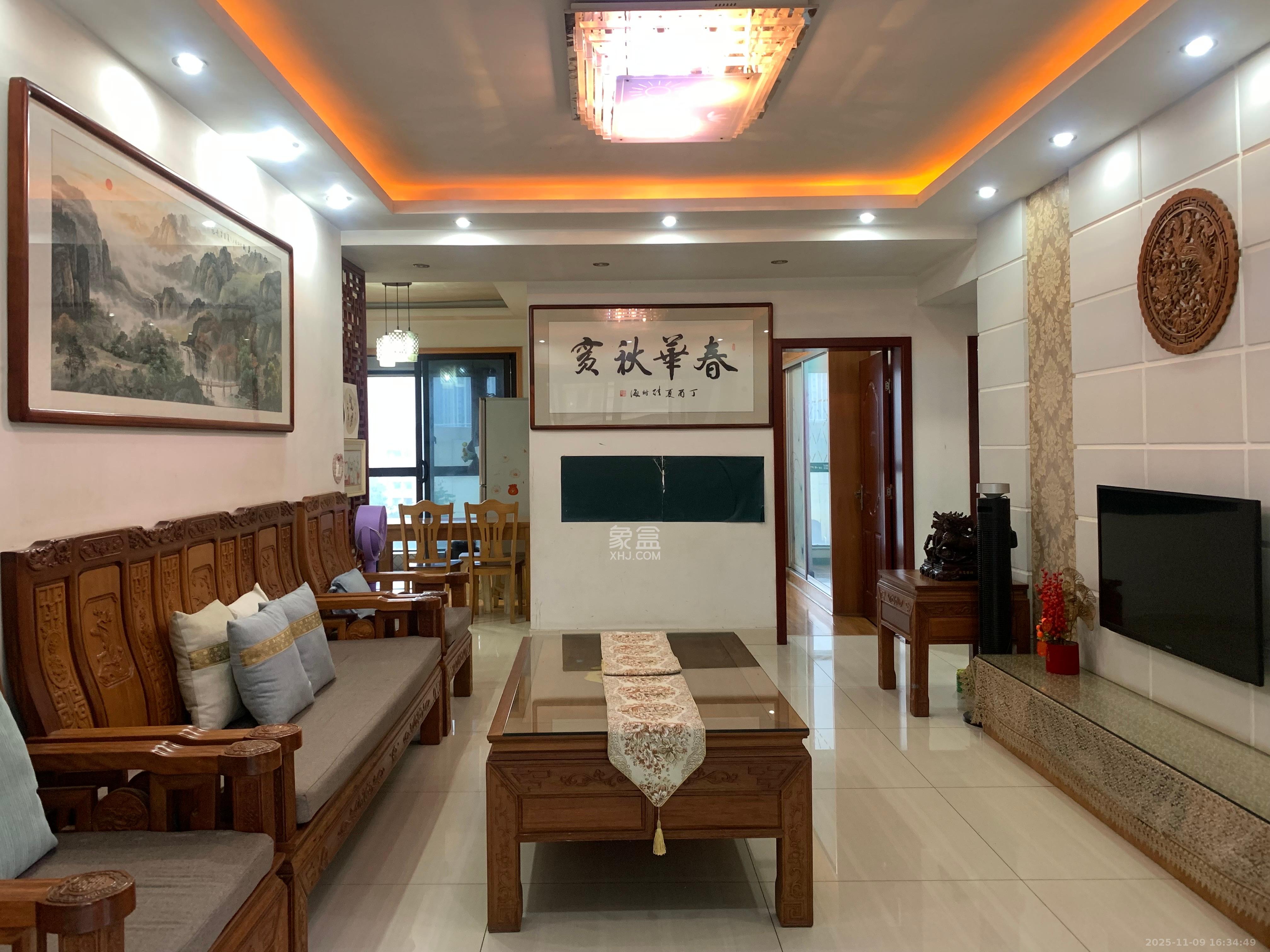 保利麓谷林语D区  3室2厅1卫    2500.0元/月