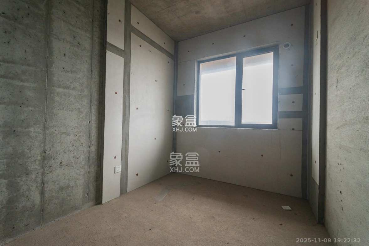 兴进珺府 4室2厅2卫 102.8万 兴进珺府 4室2厅2卫 102.8万其他