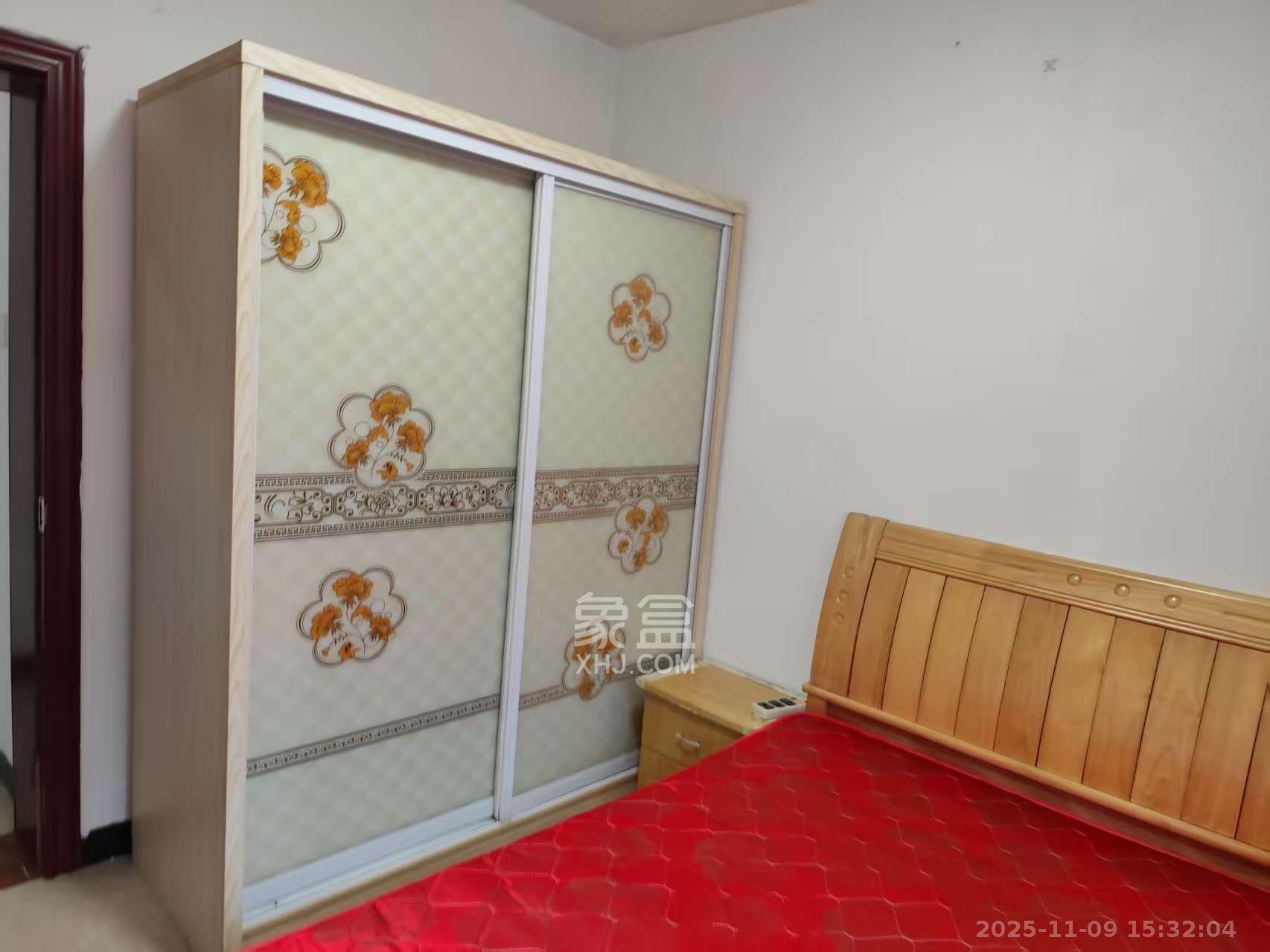 荷花园安置小区  1室1厅1卫    1400.0元/月室内图