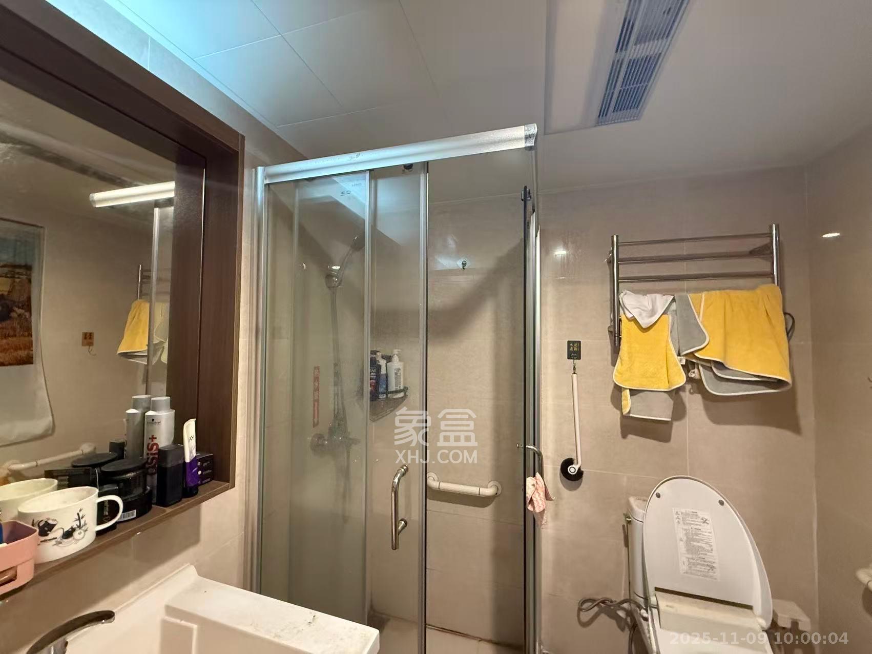 保利香槟国际 3室2厅2卫 2200.0元/月 保利香槟国际 3室2厅2卫 2200.0元/月室内图