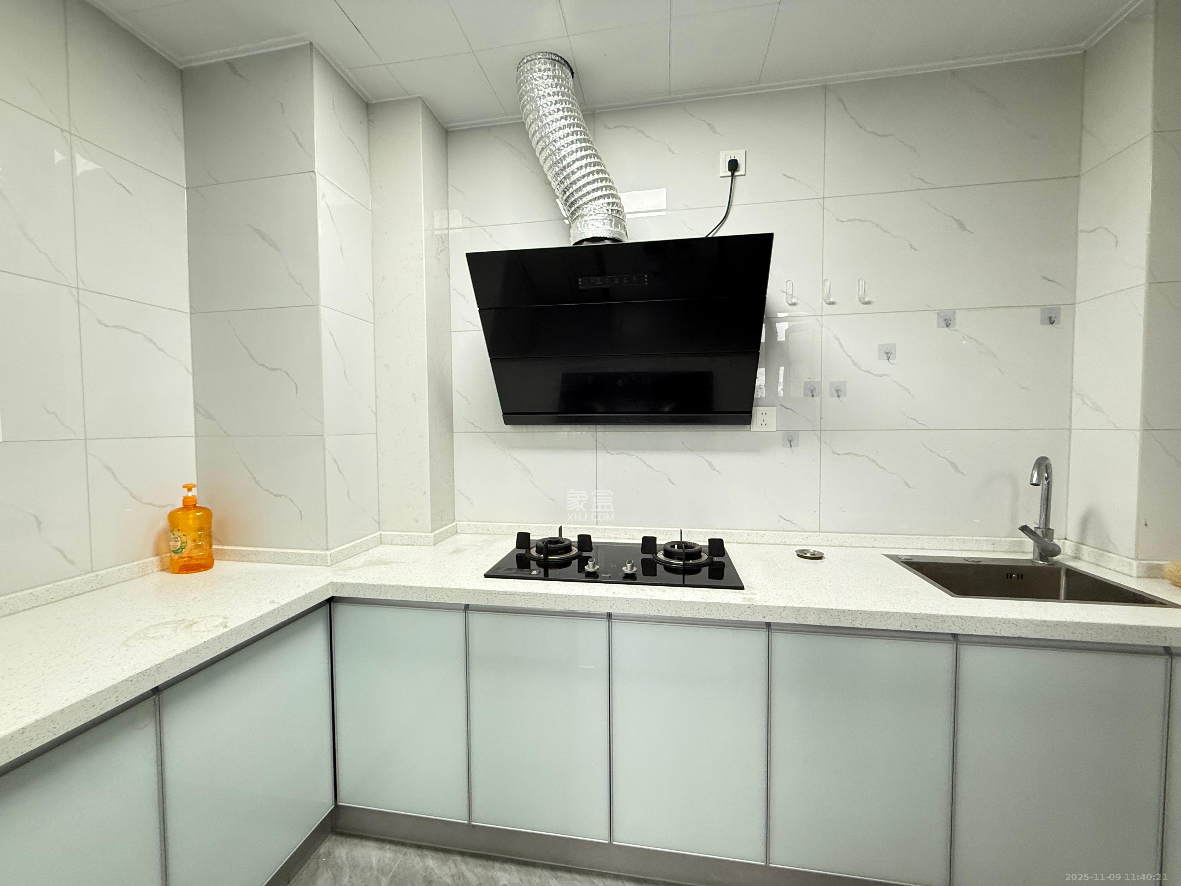 河畔华府 2室2厅1卫 2100.0元/月 河畔华府 2室2厅1卫 2100.0元/月室内图