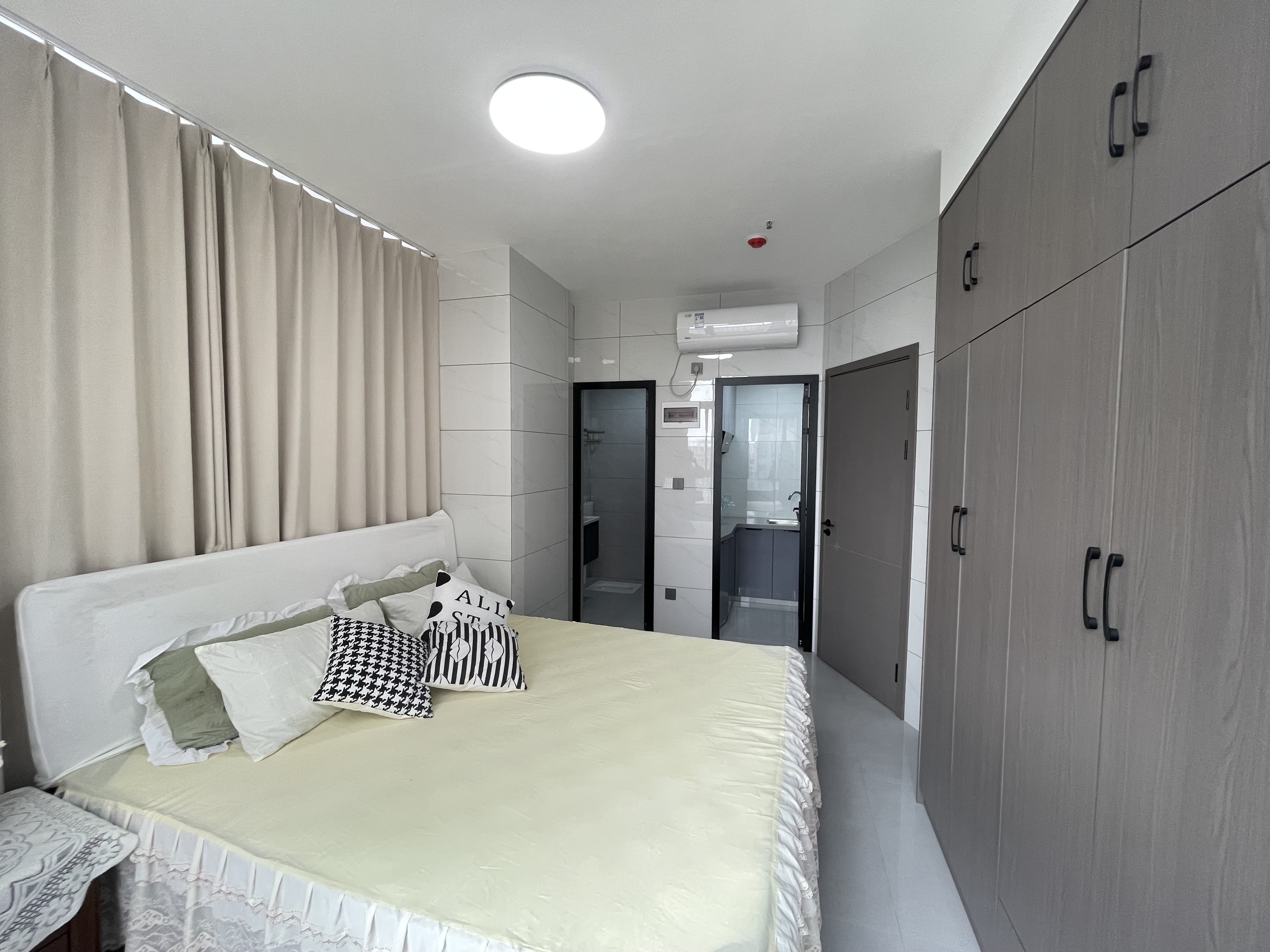 俊景万和城 1室1厅1卫 1200.0元/月 俊景万和城 1室1厅1卫 1200.0元/月室内图