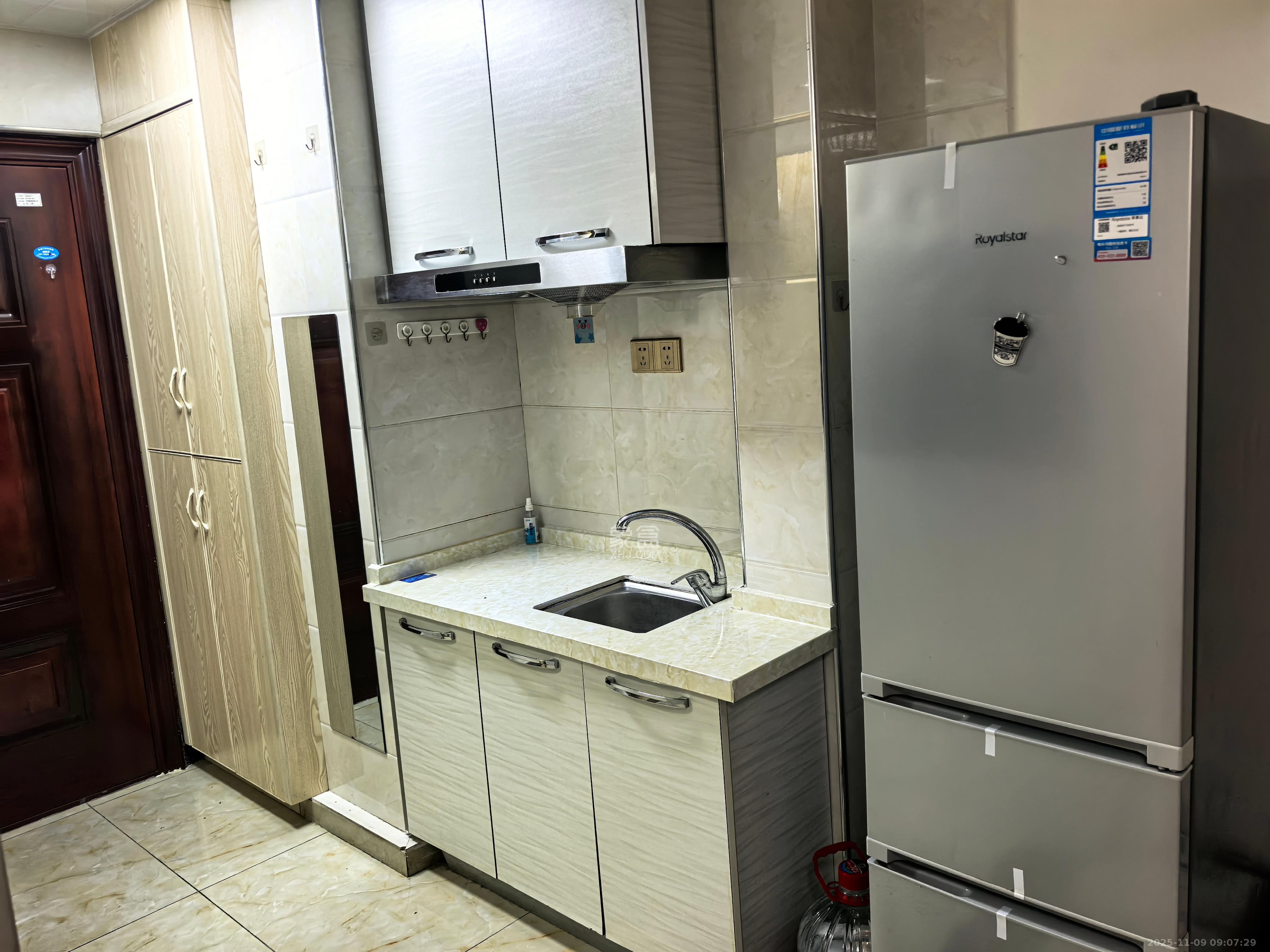 钰龙天下二期(钰龙佳园) 1室1厅1卫 1200.0元/月 钰龙天下二期(钰龙佳园) 1室1厅1卫 1200.0元/月室内图