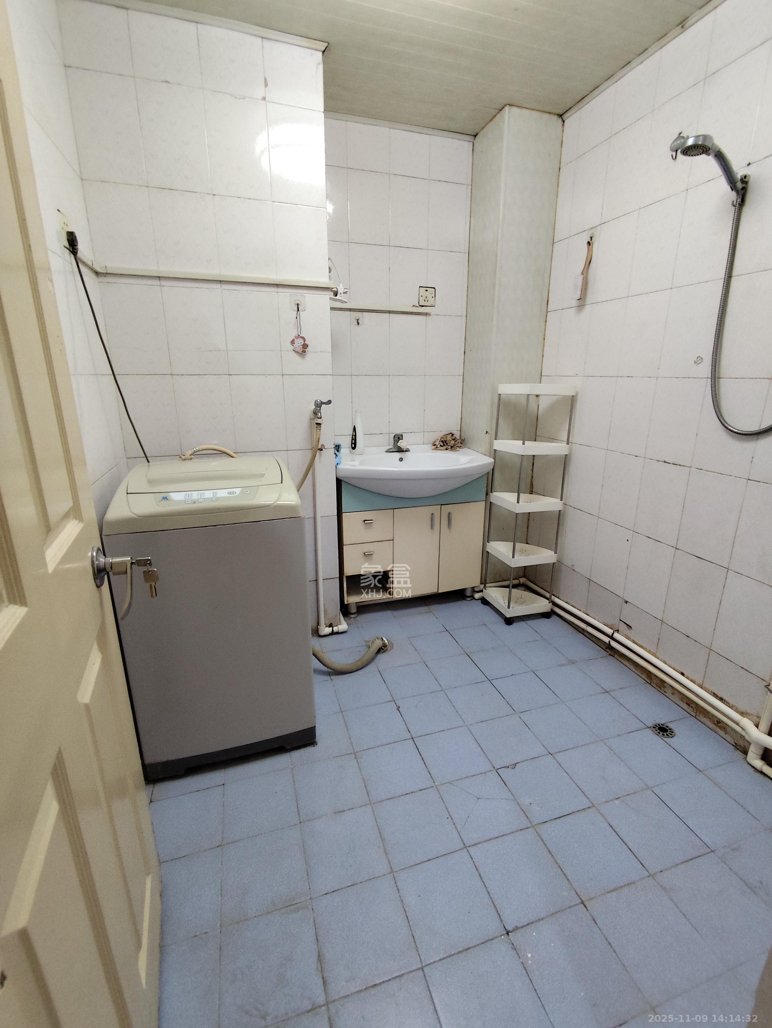 天心电脑城（朝阳丽景，朝阳丽园）  3室2厅2卫    2480.0元/月室内图