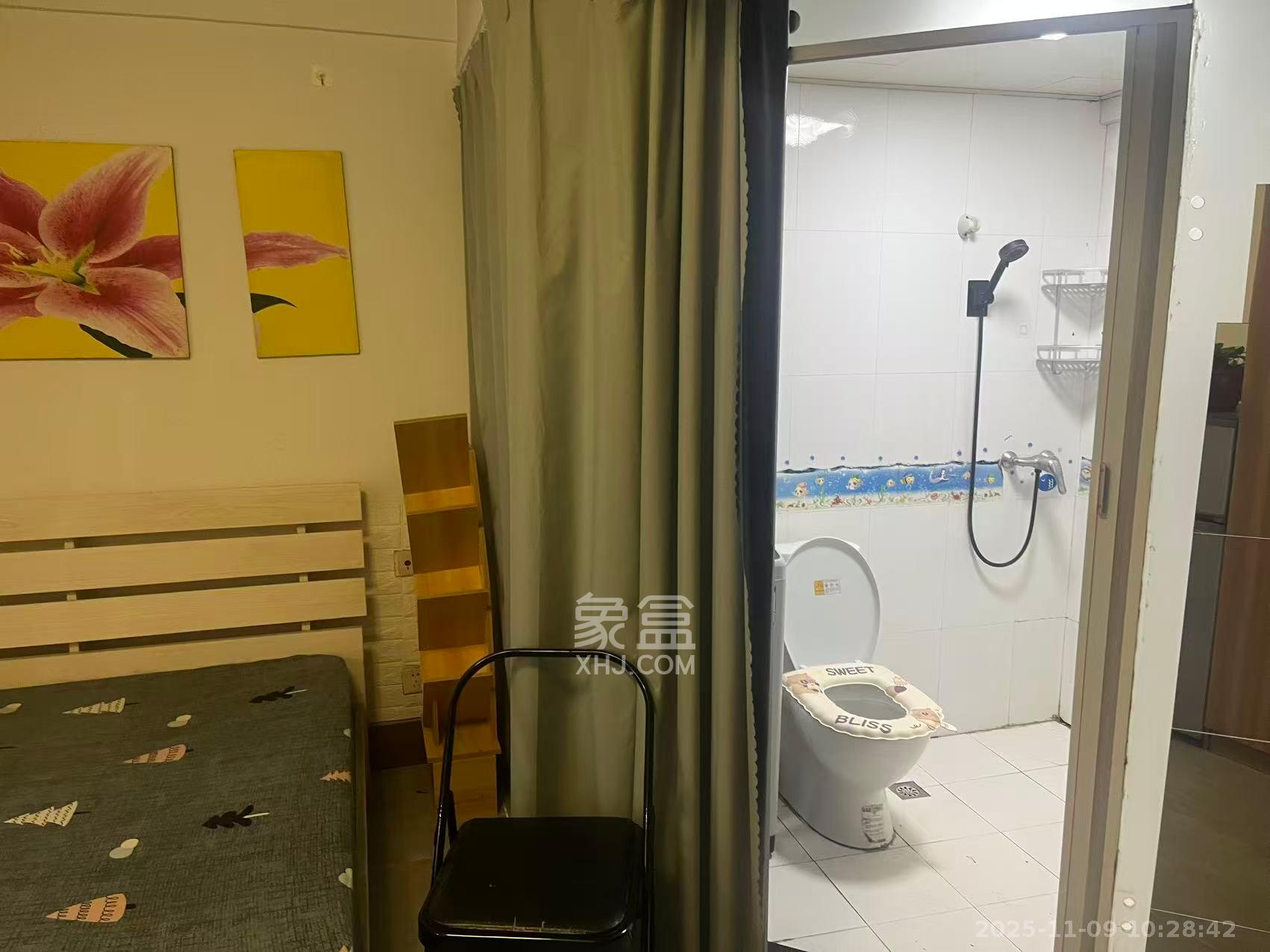 天健芙蓉盛世一期  1室1厅1卫    1600.0元/月室内图