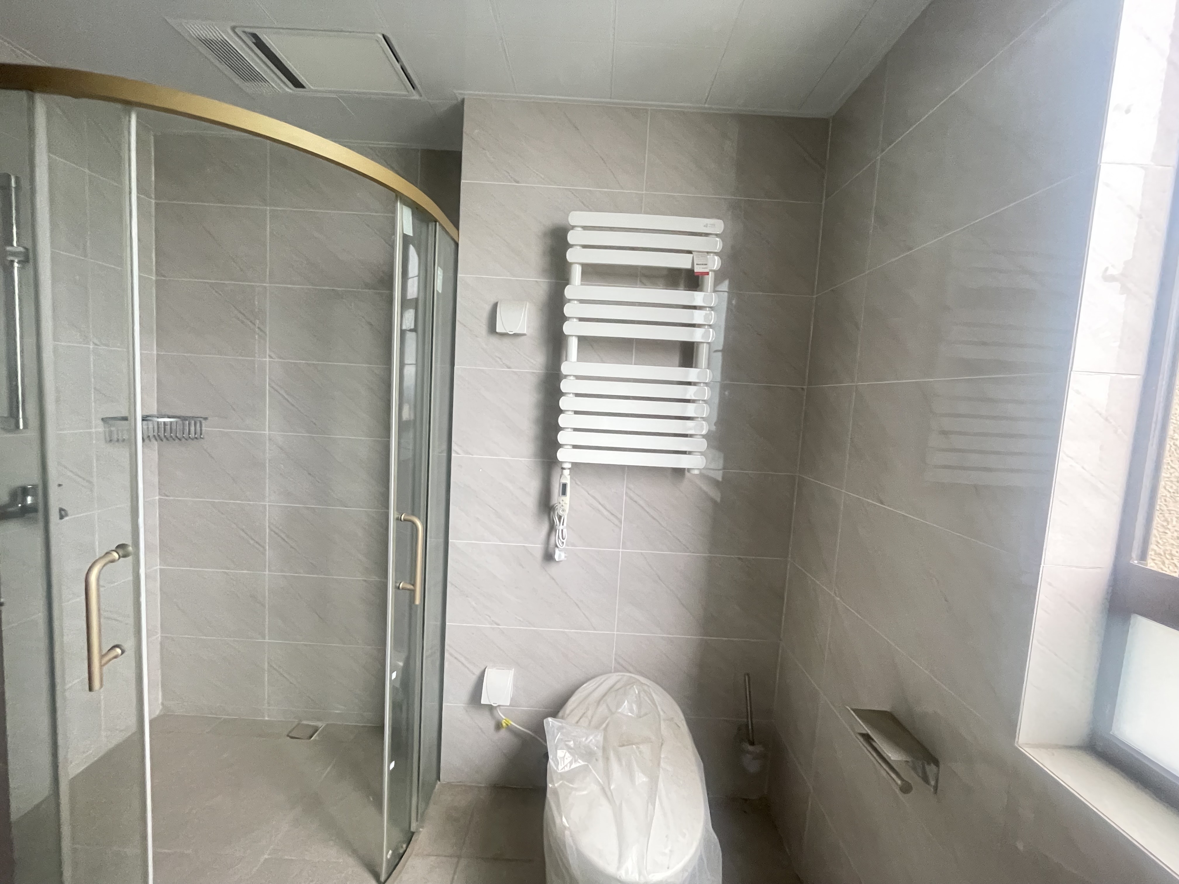 华耀碧桂园十里江湾誉峯  5室2厅3卫    5000.0元/月室内图