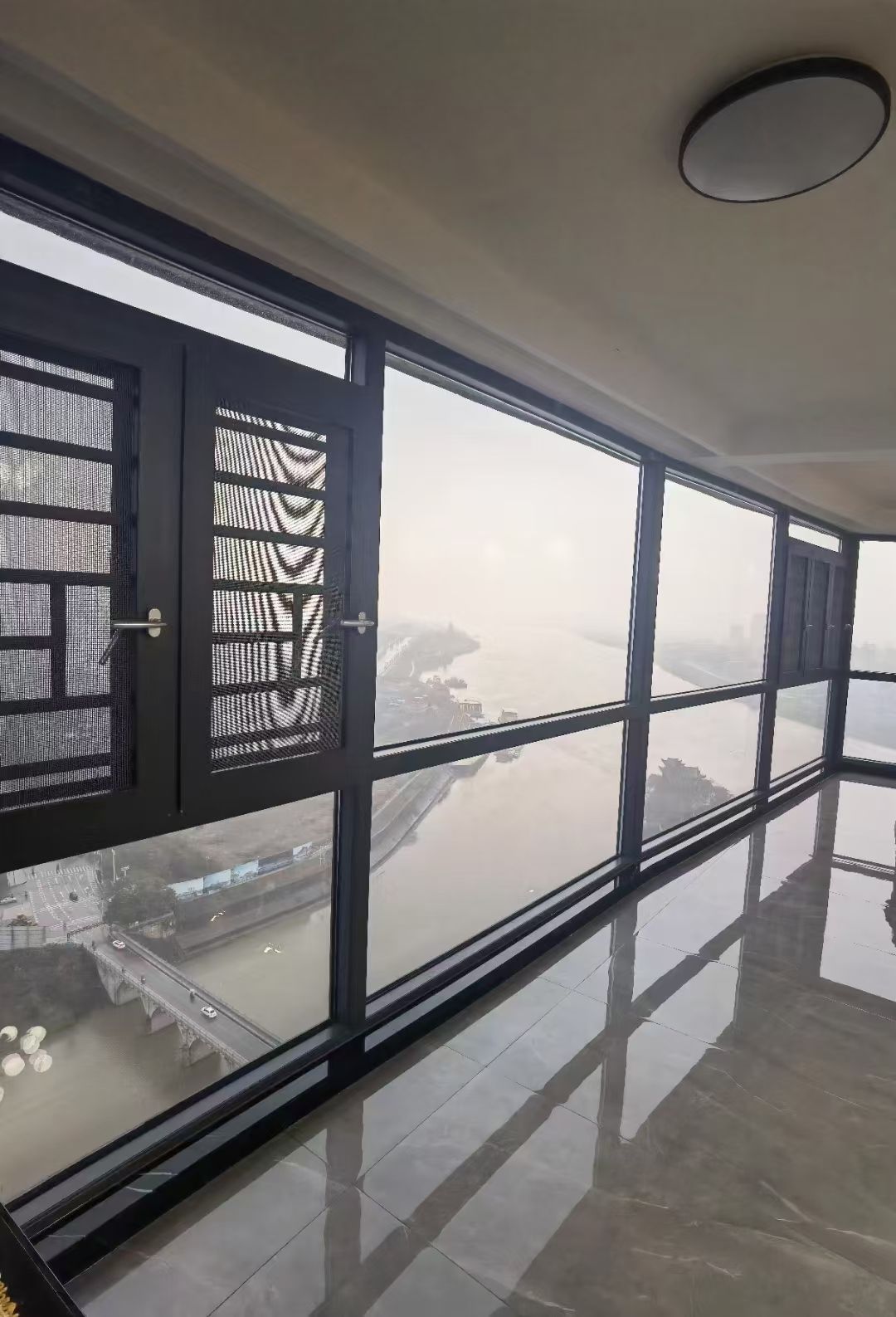 冠城江景 3室2厅2卫 2800.0元/月 冠城江景 3室2厅2卫 2800.0元/月室内图