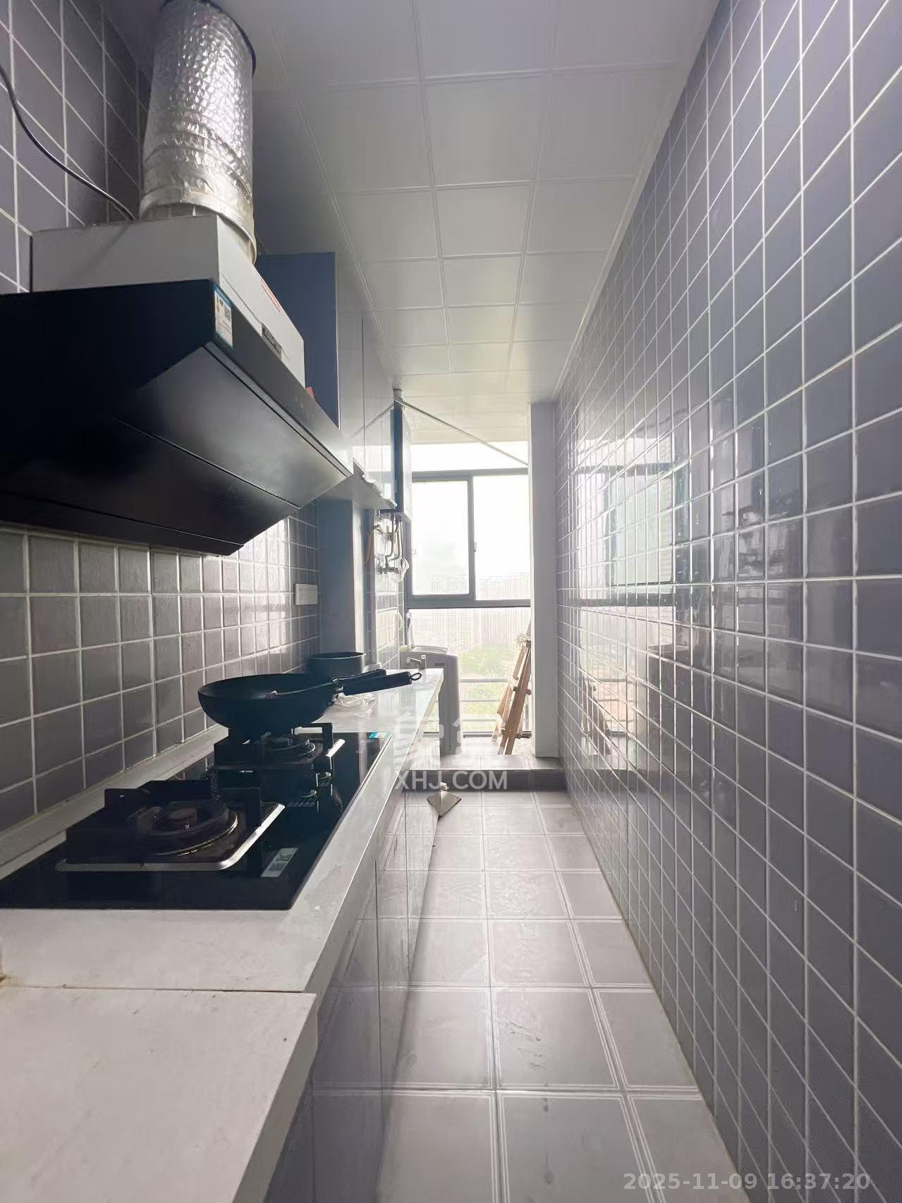 盛地尊域 1室1厅1卫 1350.0元/月 盛地尊域 1室1厅1卫 1350.0元/月室内图