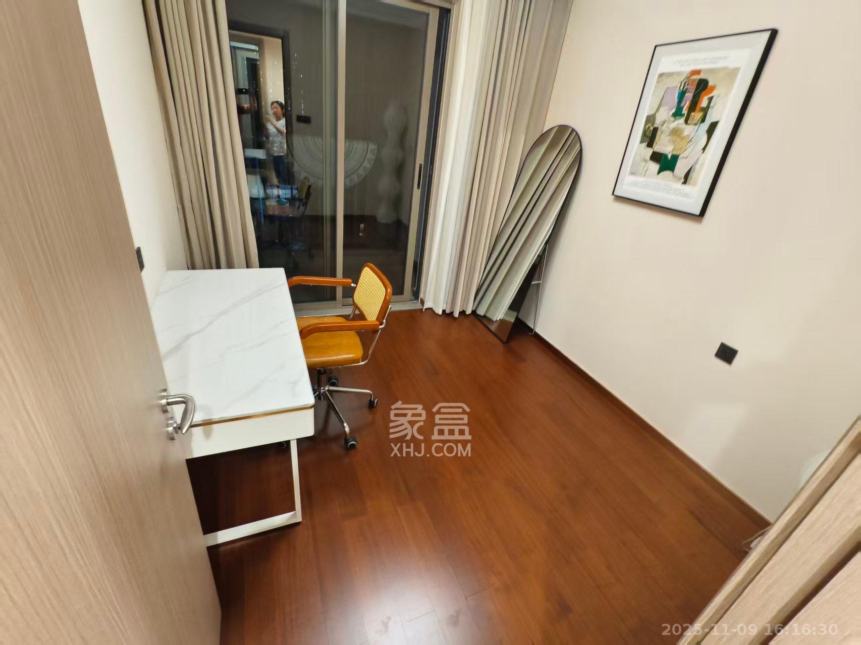 旭辉雨花郡 4室2厅2卫 4400.0元/月 旭辉雨花郡 4室2厅2卫 4400.0元/月室内图