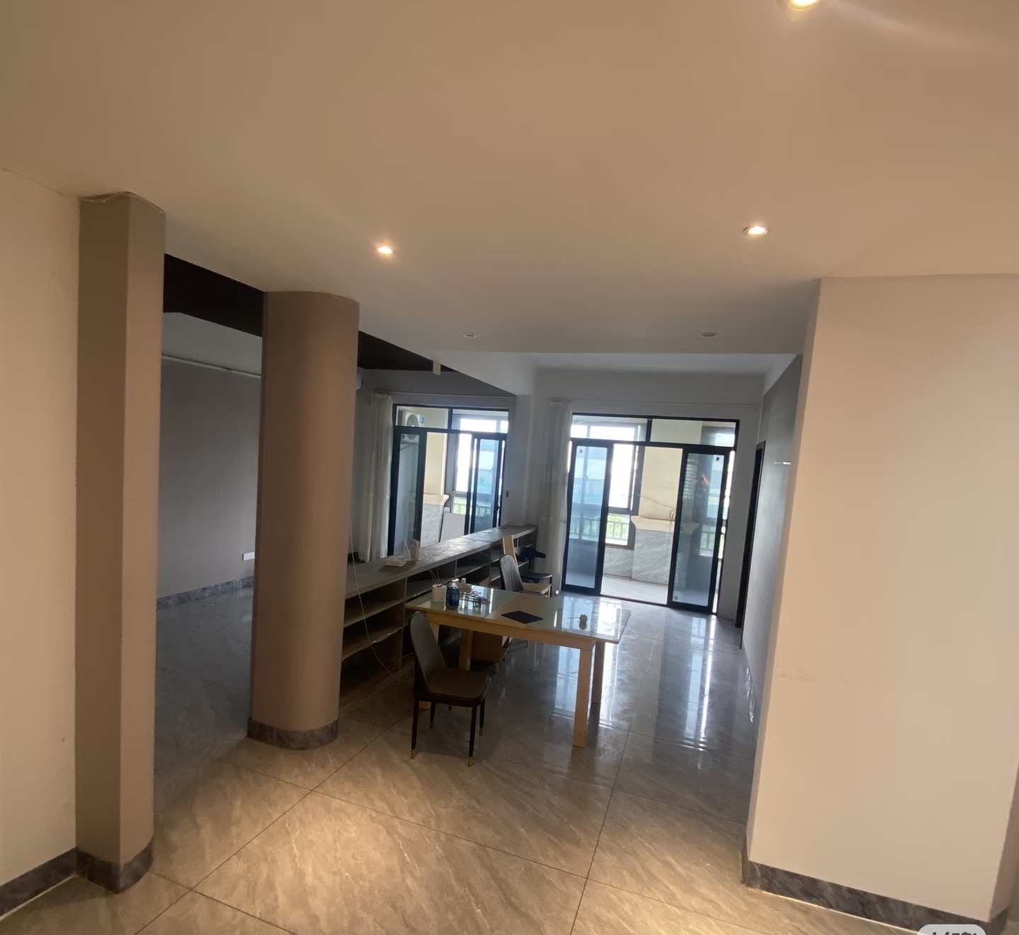 碧桂园半岛南湾  3室2厅2卫    3000.0元/月