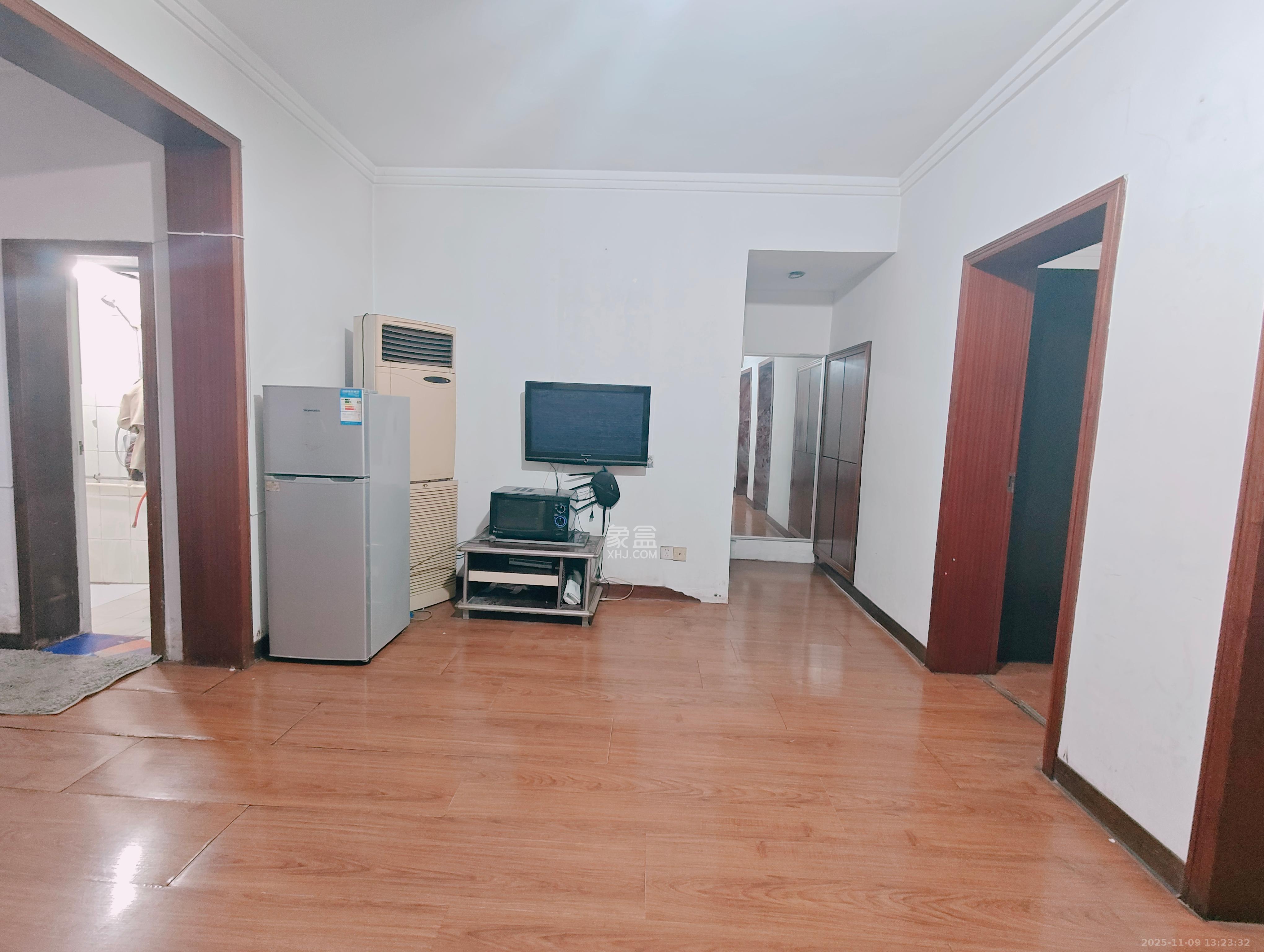 桐荫里社区  2室1厅1卫    1800.0元/月室内图