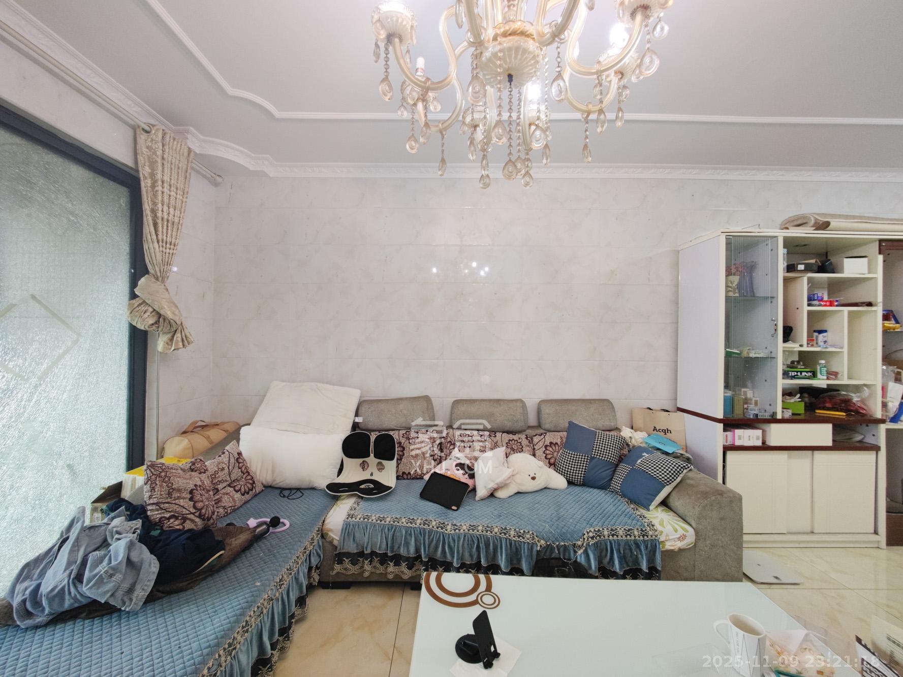 华悦城  3室2厅1卫    65.0万