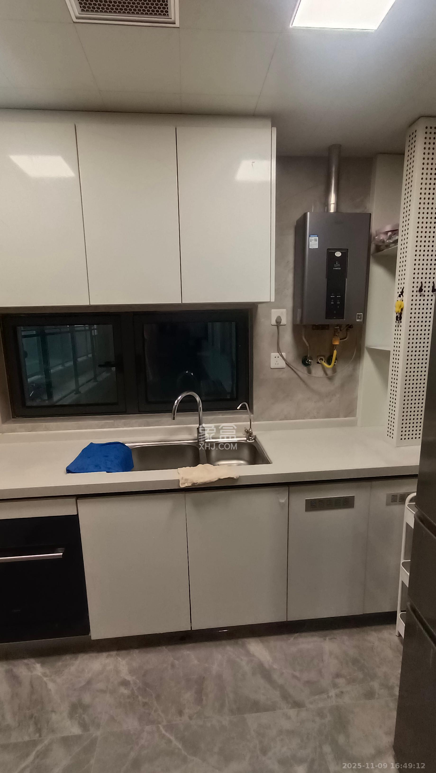 保利天汇 3室2厅1卫 3200.0元/月 保利天汇 3室2厅1卫 3200.0元/月室内图