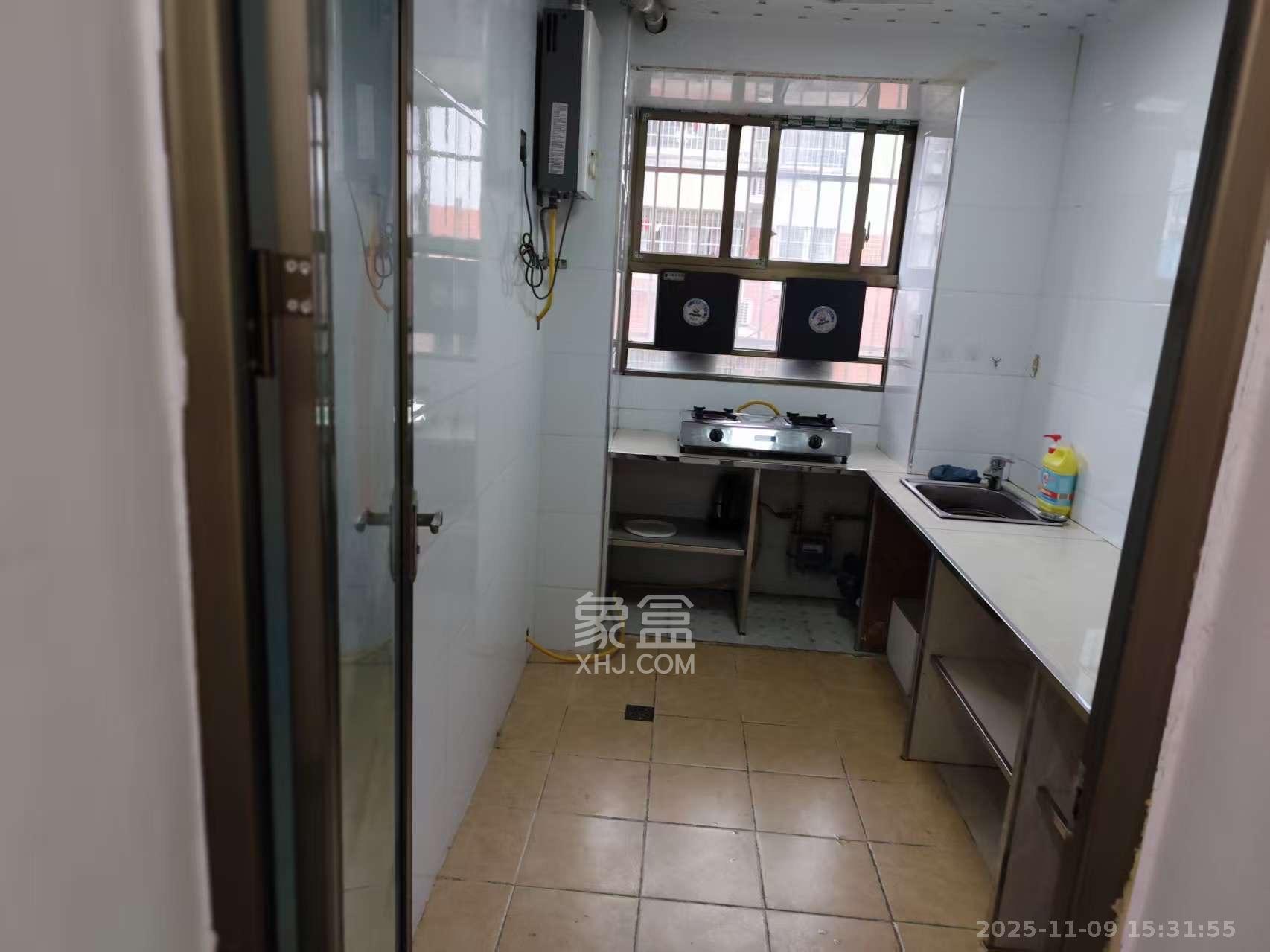 荷花园安置小区  1室1厅1卫    1400.0元/月