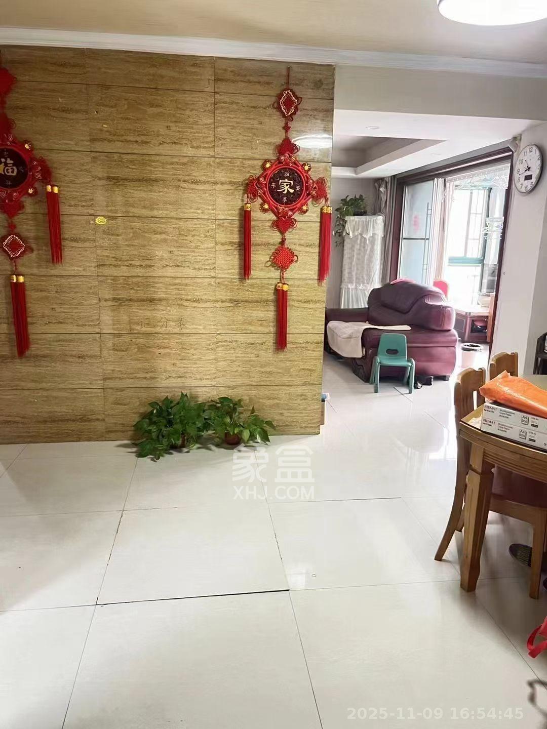 浏阳河畔家园  3室2厅2卫    2600.0元/月室内图