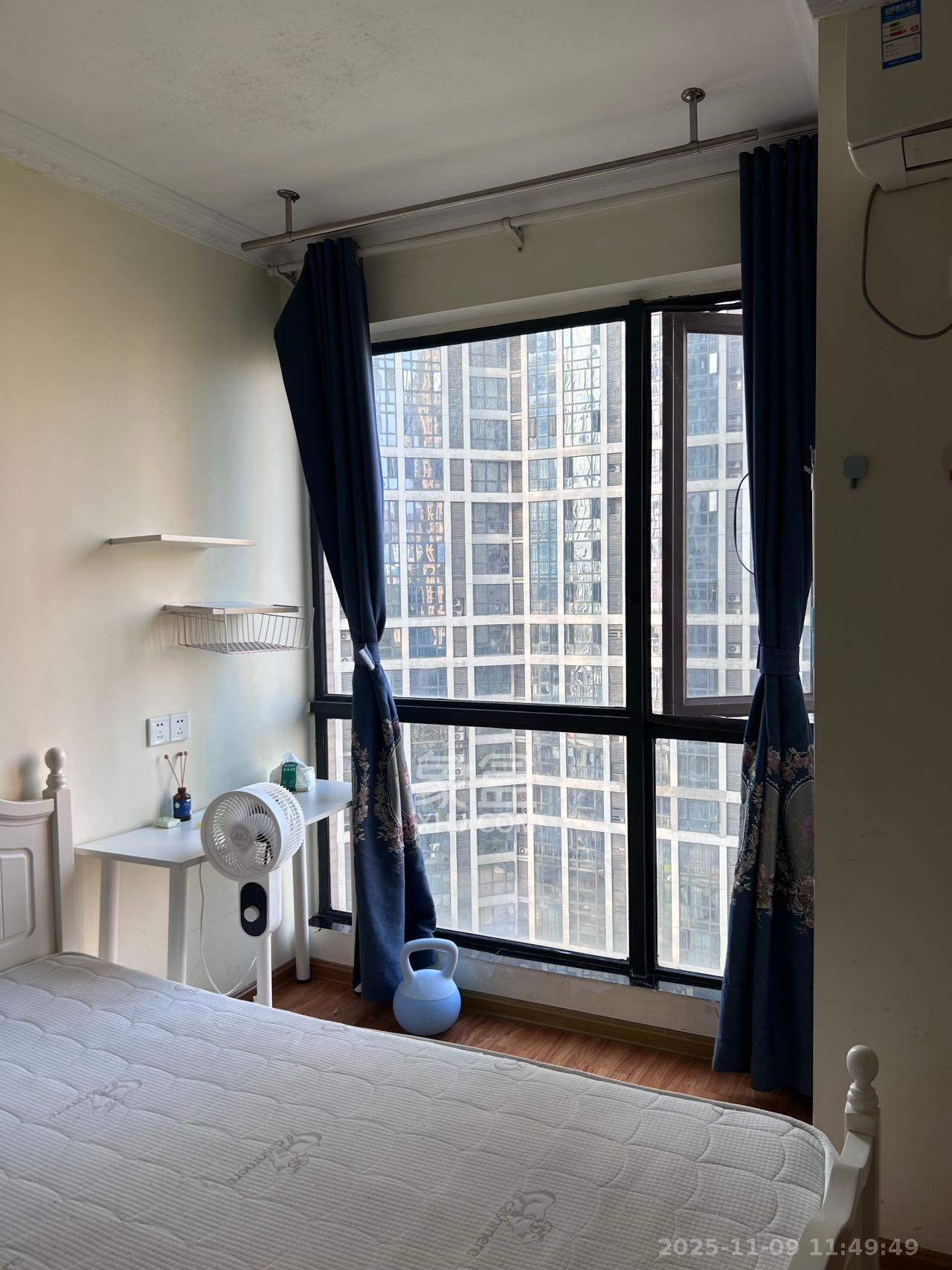 融科东南海  1室1厅1卫    1300.0元/月室内图