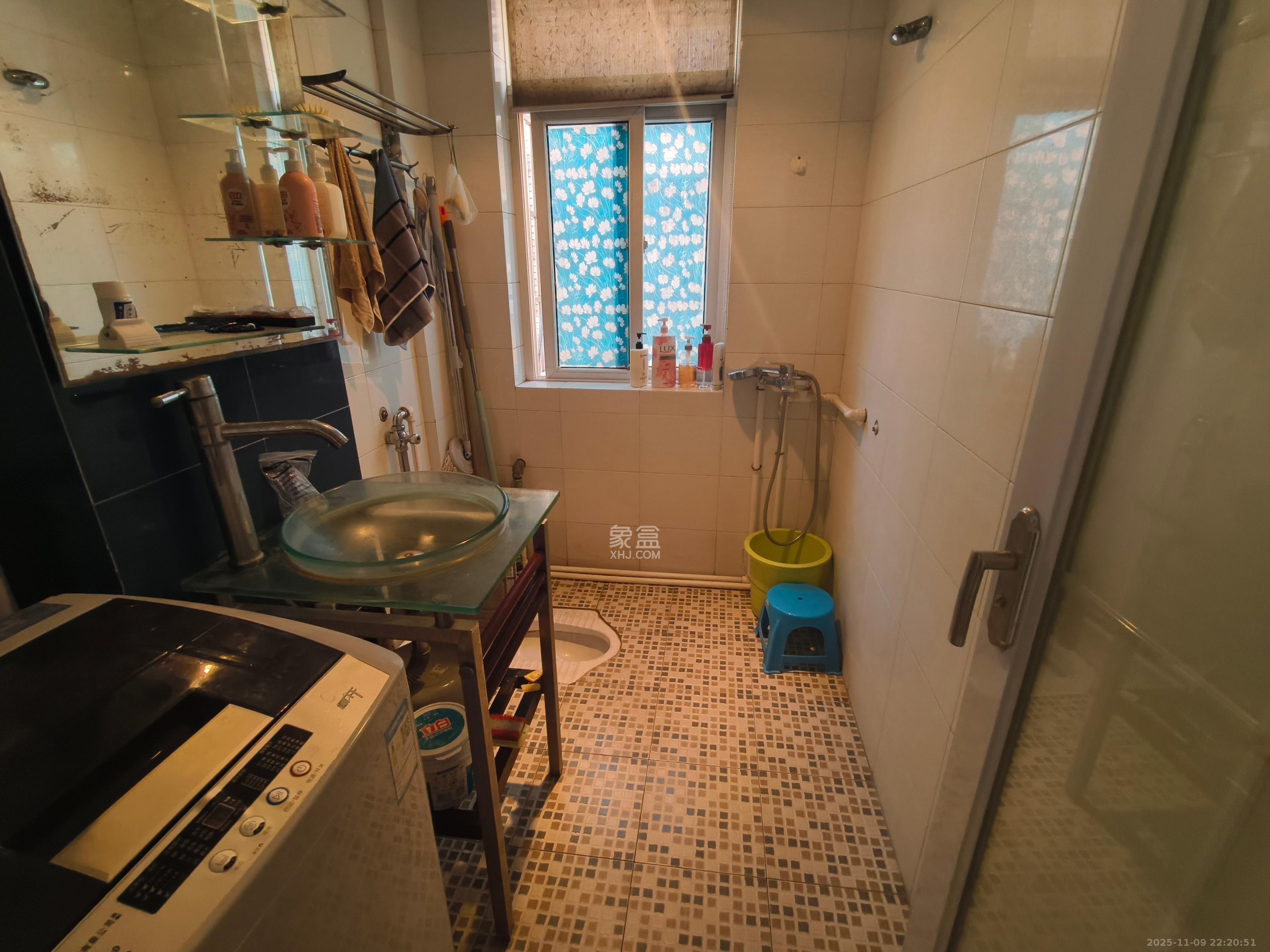 翡翠林居  2室2厅1卫    1800.0元/月室内图