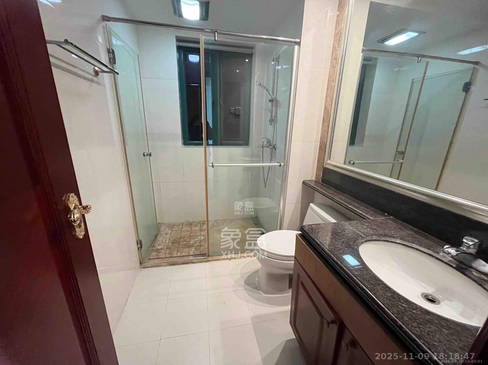 恒大绿洲  3室2厅2卫    2600.0元/月室内图