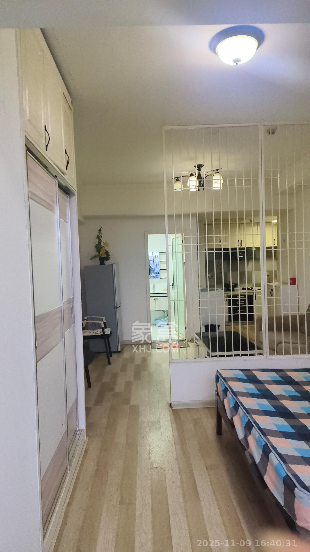 恒大金都（华瑞金都）  1室1厅1卫    1800.0元/月室内图