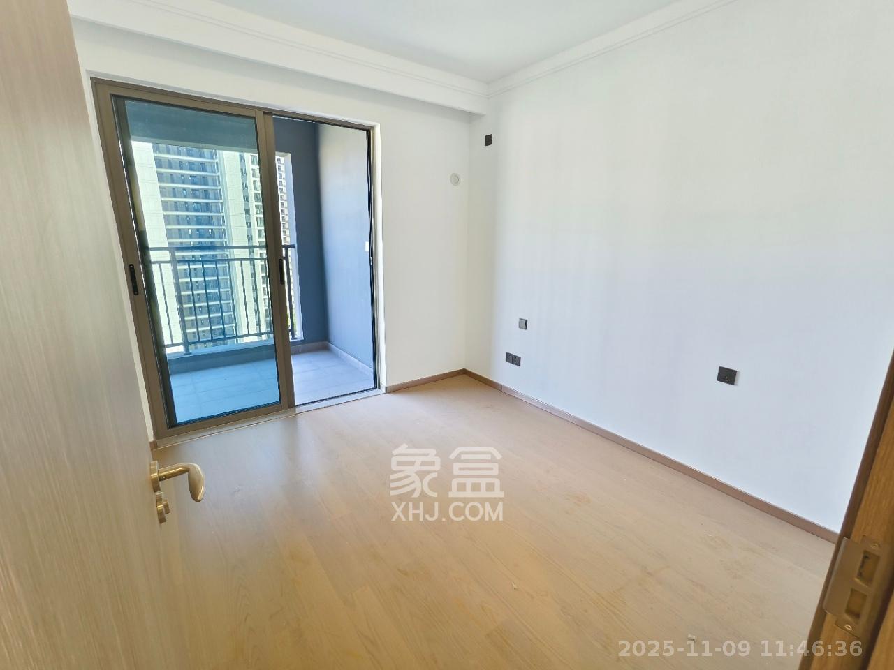 旭辉雨花郡  3室2厅2卫    3900.0元/月室内图