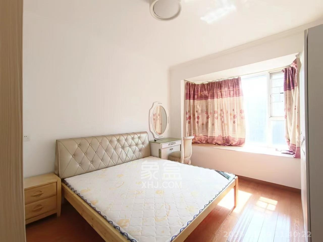 金鼎公园尚  3室2厅1卫    2200.0元/月室内图