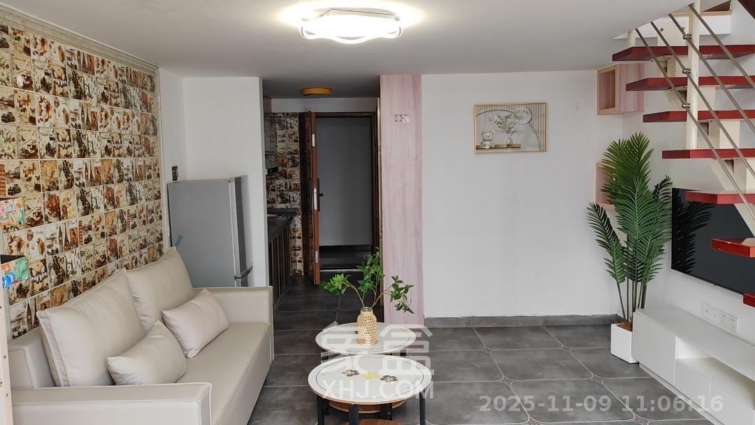 洋湖时代  1室1厅1卫    1700.0元/月室内图