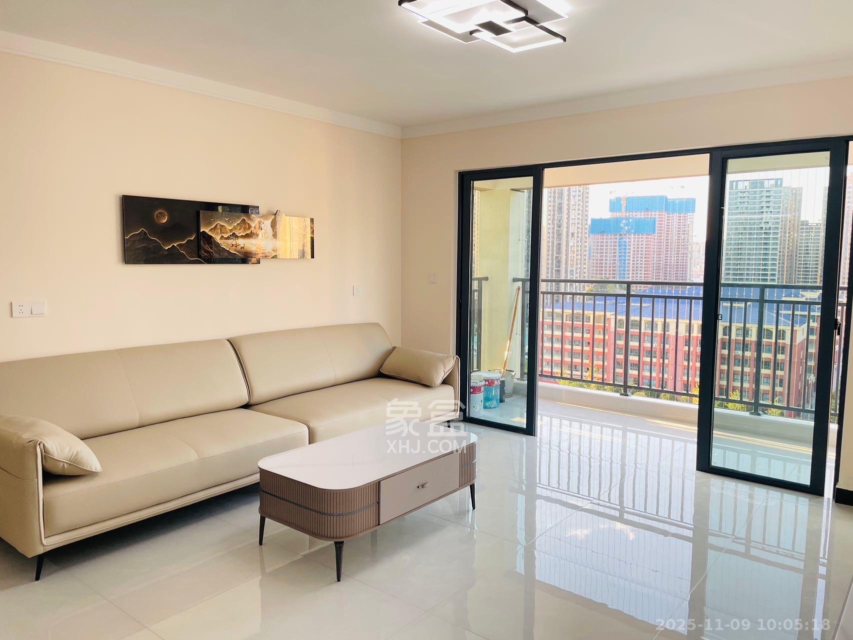 金石蓉园  4室2厅2卫    3200.0元/月室内图