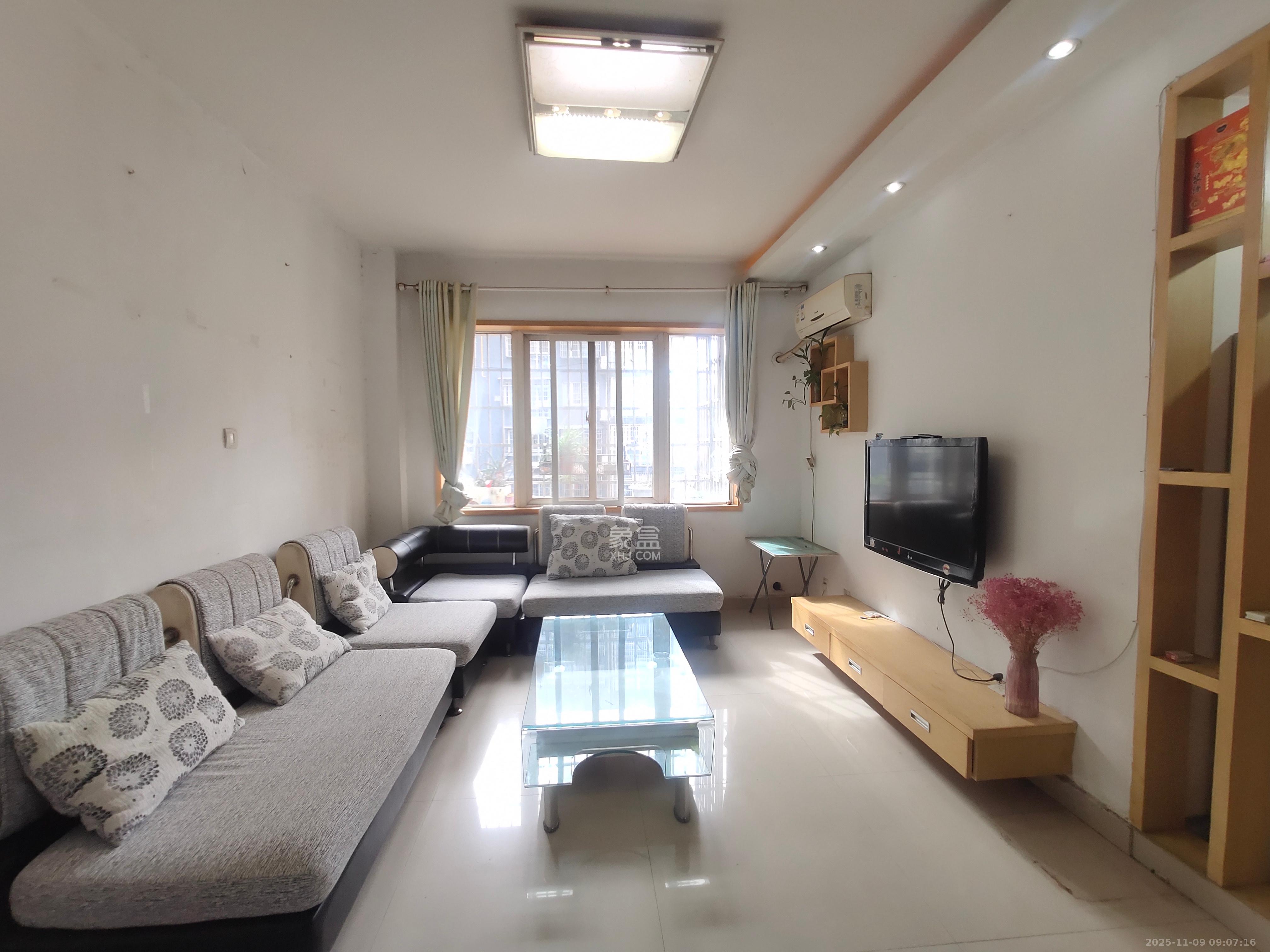 天翔新新家园  2室2厅1卫    1800.0元/月