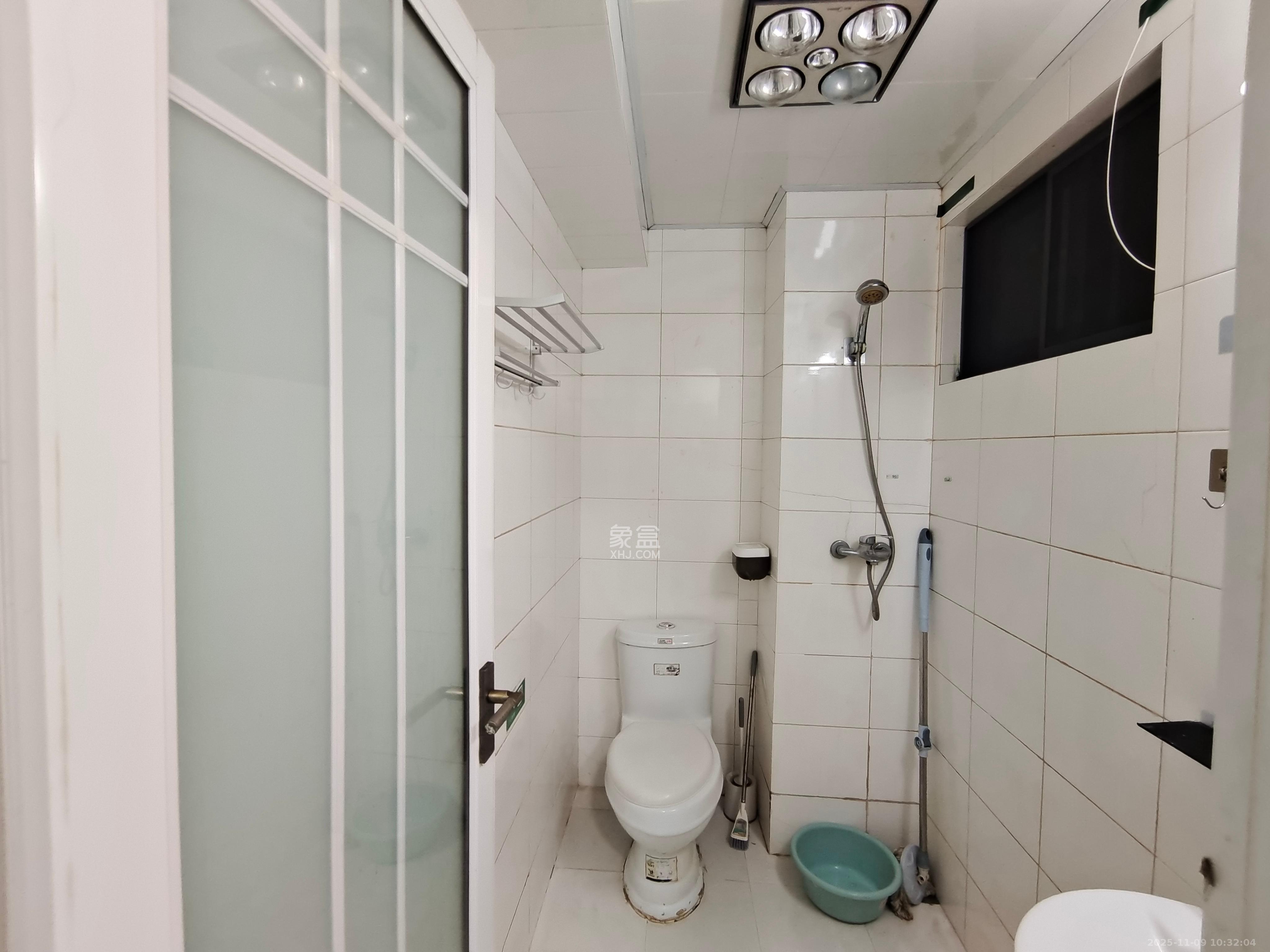 阳光100二期  1室1厅1卫    1200.0元/月室内图