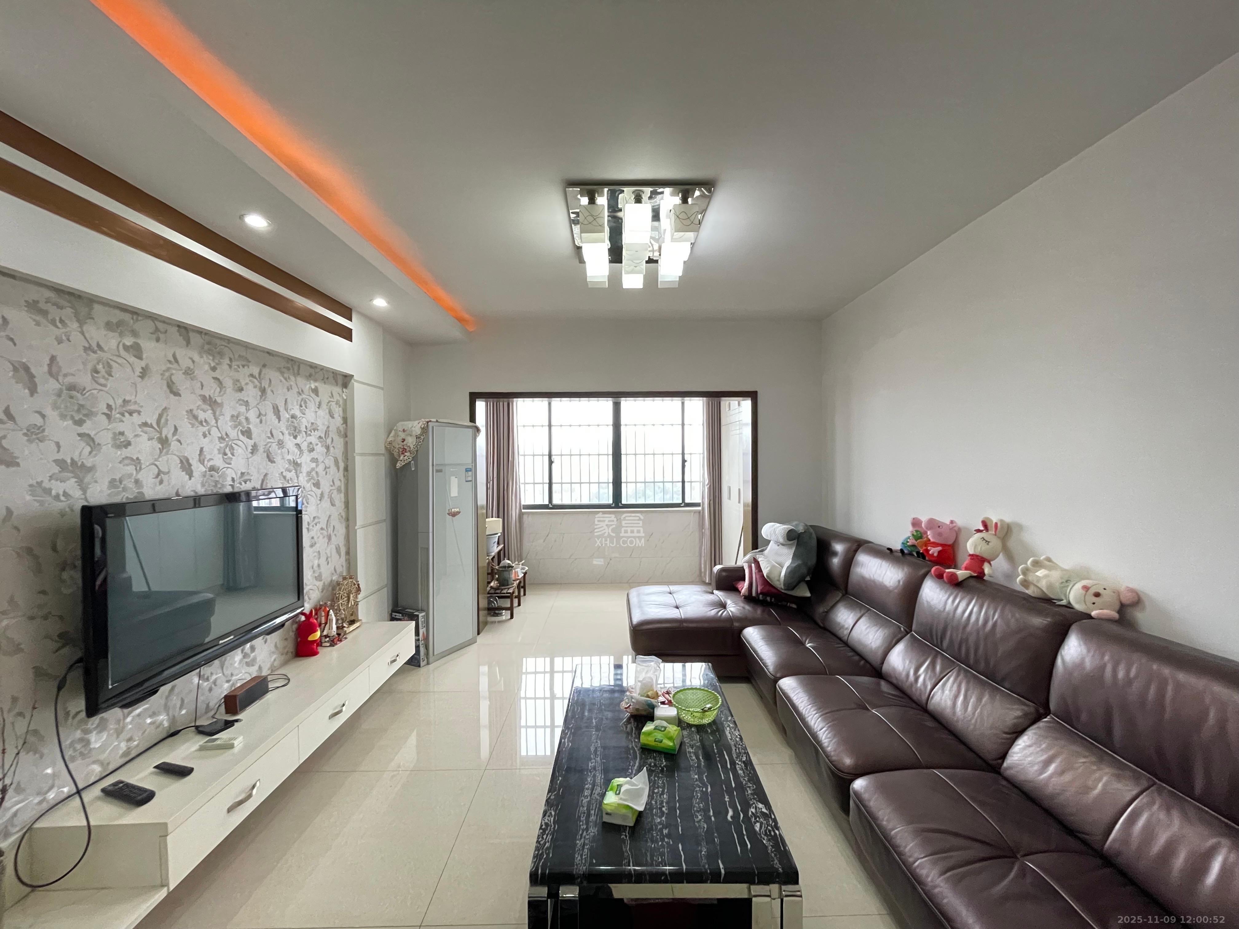 诚兴园 2室2厅1卫 2200.0元/月 诚兴园 2室2厅1卫 2200.0元/月室内图