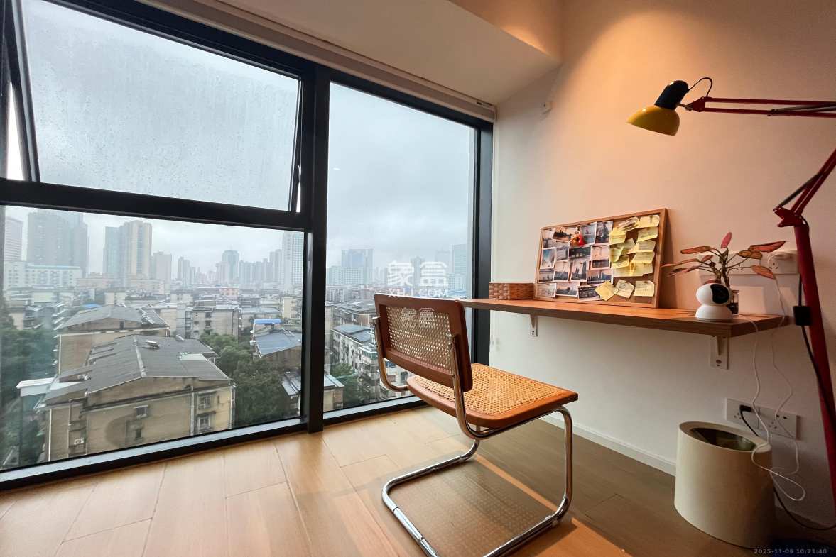 华润置地中心 1室1厅1卫 2600.0元/月 华润置地中心 1室1厅1卫 2600.0元/月室内图