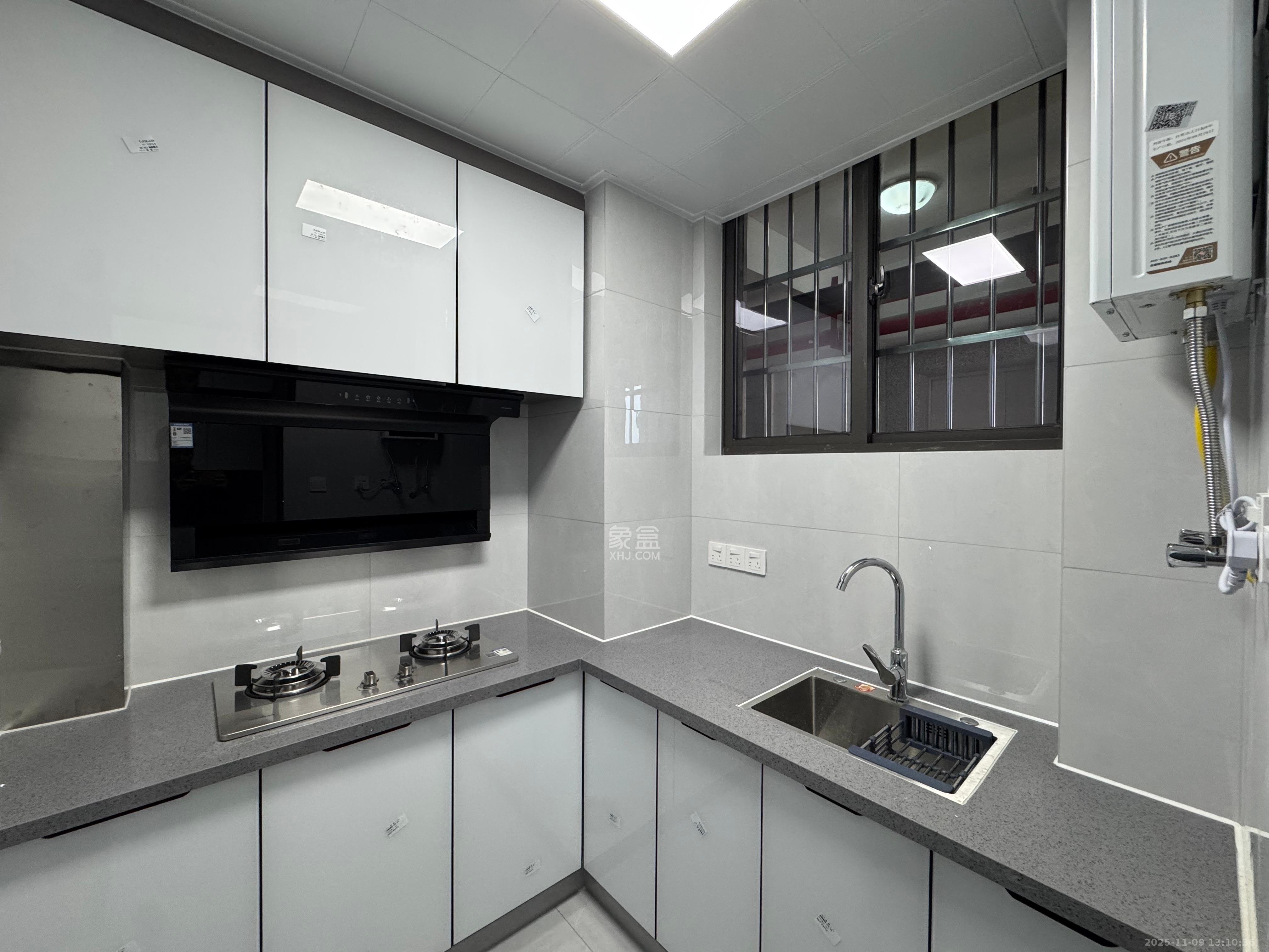 嘉雨兴园  1室1厅1卫    2000.0元/月室内图