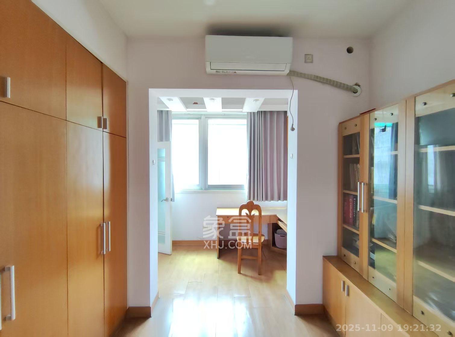 财信宿舍  2室2厅1卫    1600.0元/月室内图