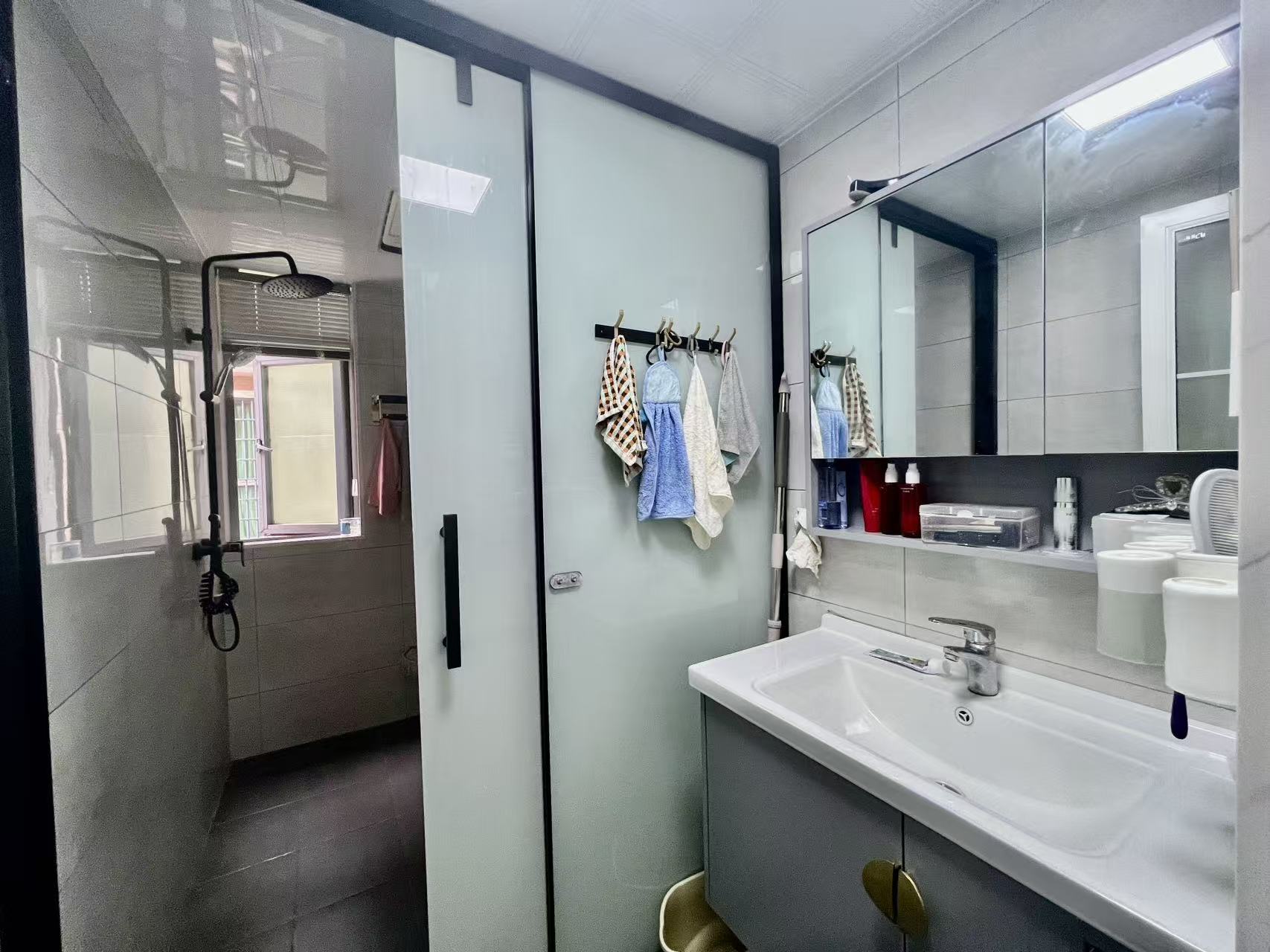 鹏利广场 3室2厅2卫 2400.0元/月 鹏利广场 3室2厅2卫 2400.0元/月室内图