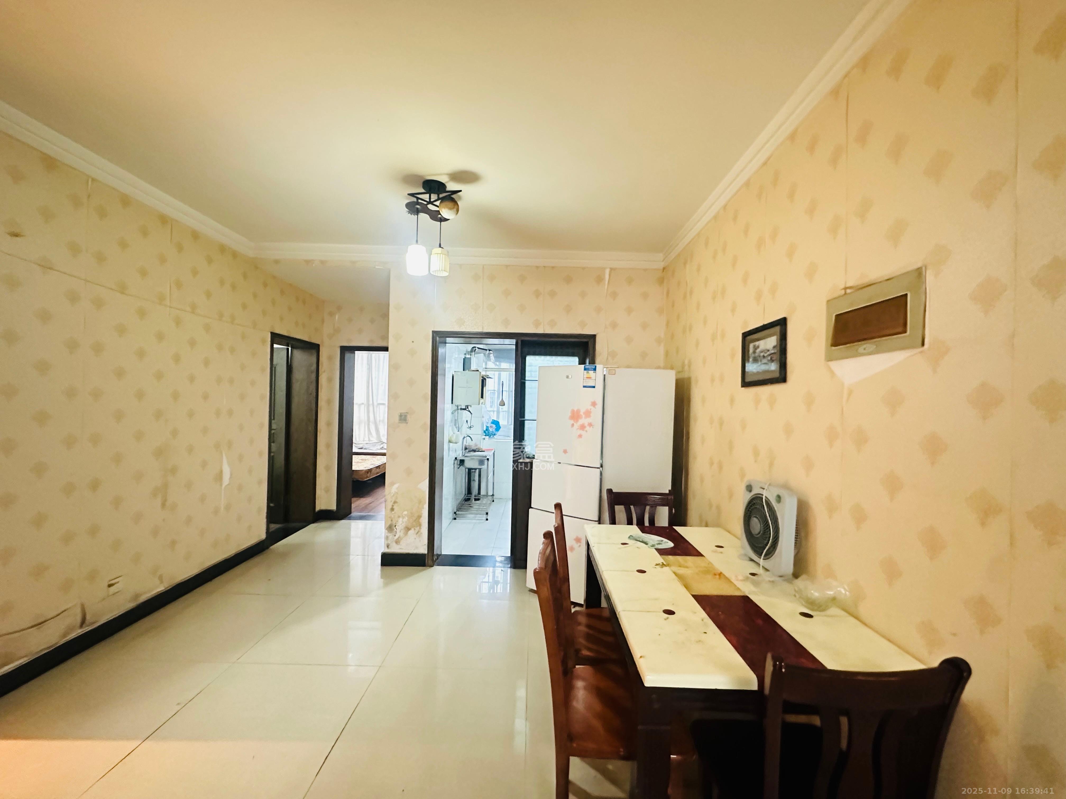 枫林绿洲  3室2厅2卫    1800.0元/月室内图