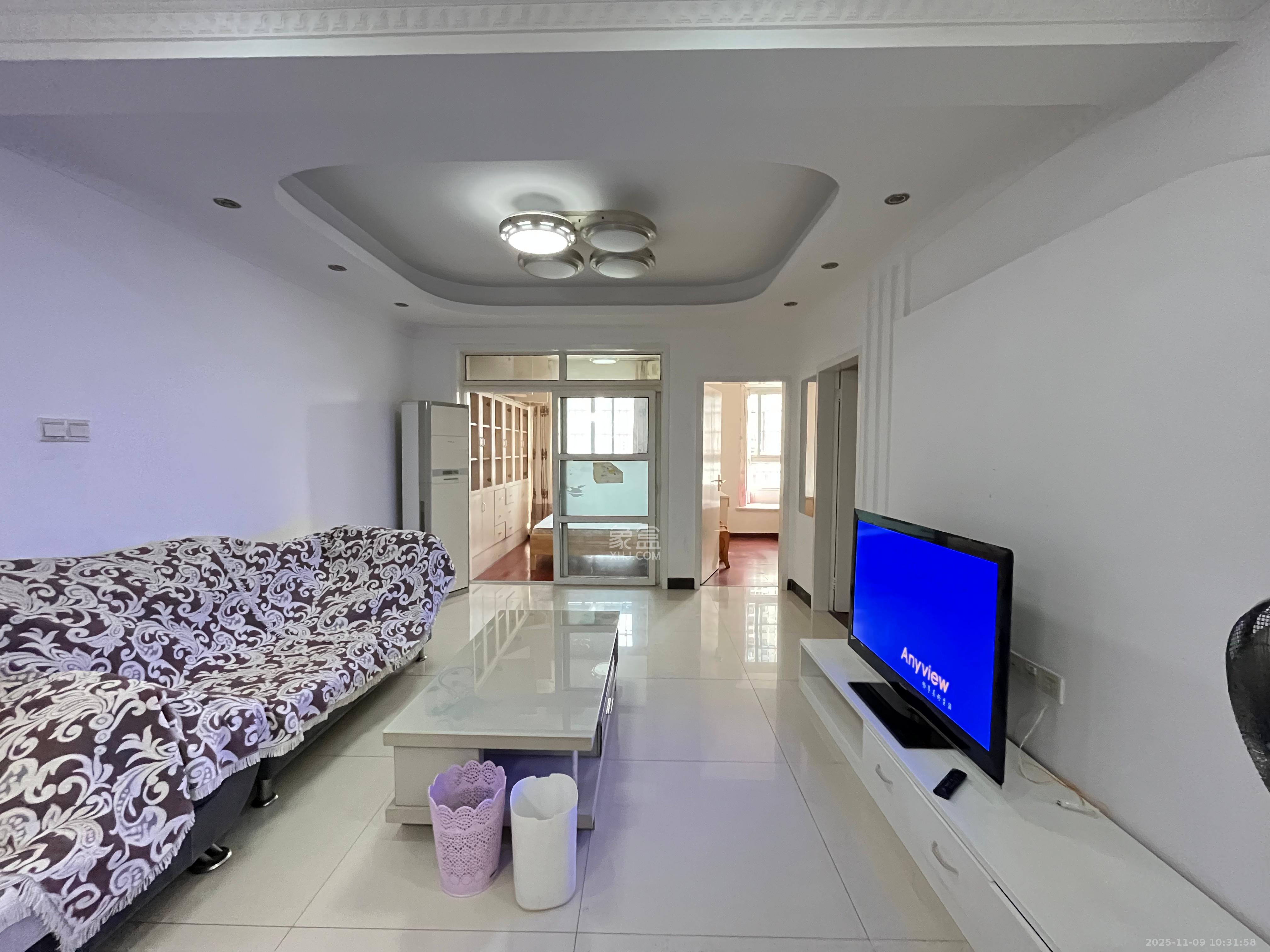 申奥美域  3室2厅1卫    2000.0元/月