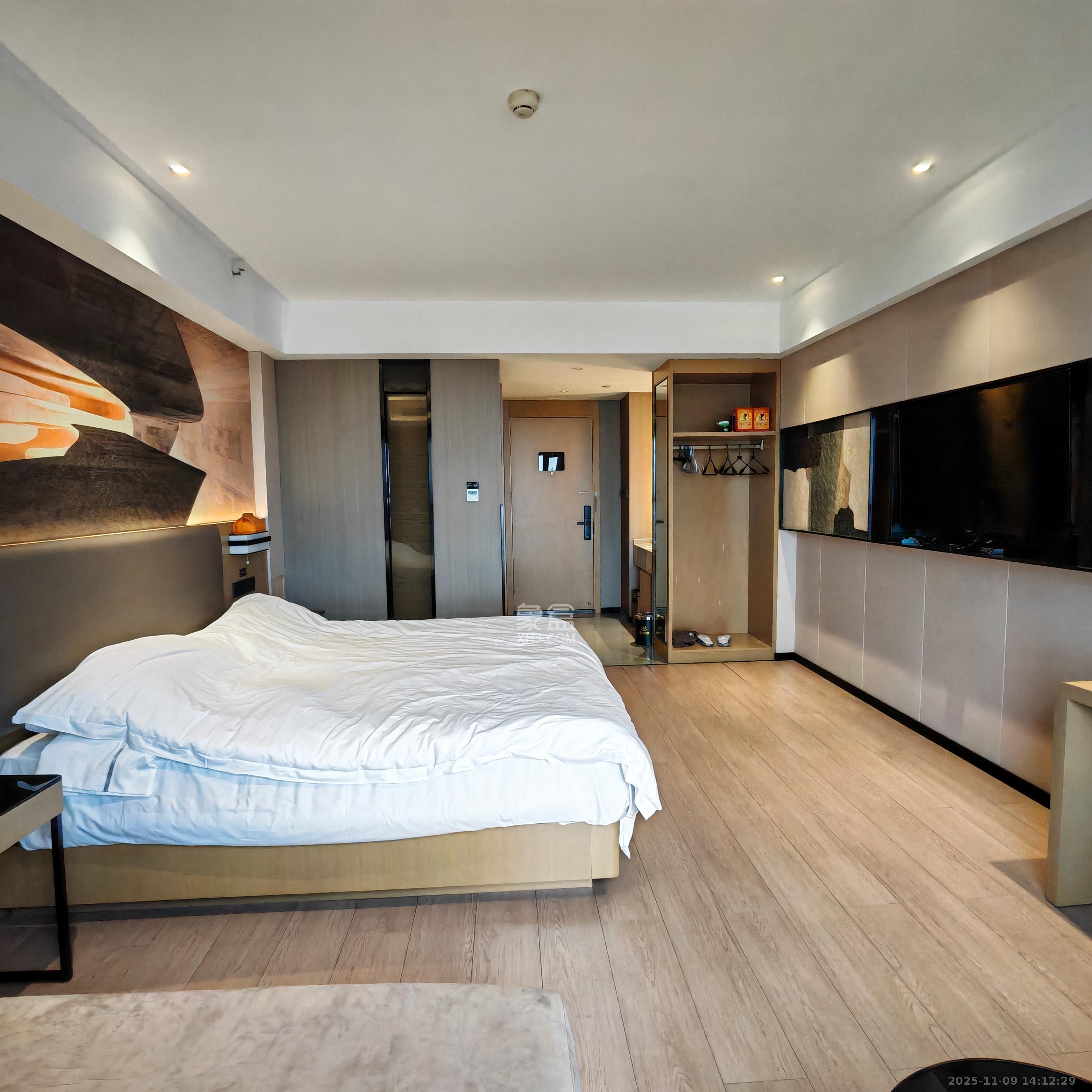 金科时代中心  1室1厅1卫    1200.0元/月室内图1