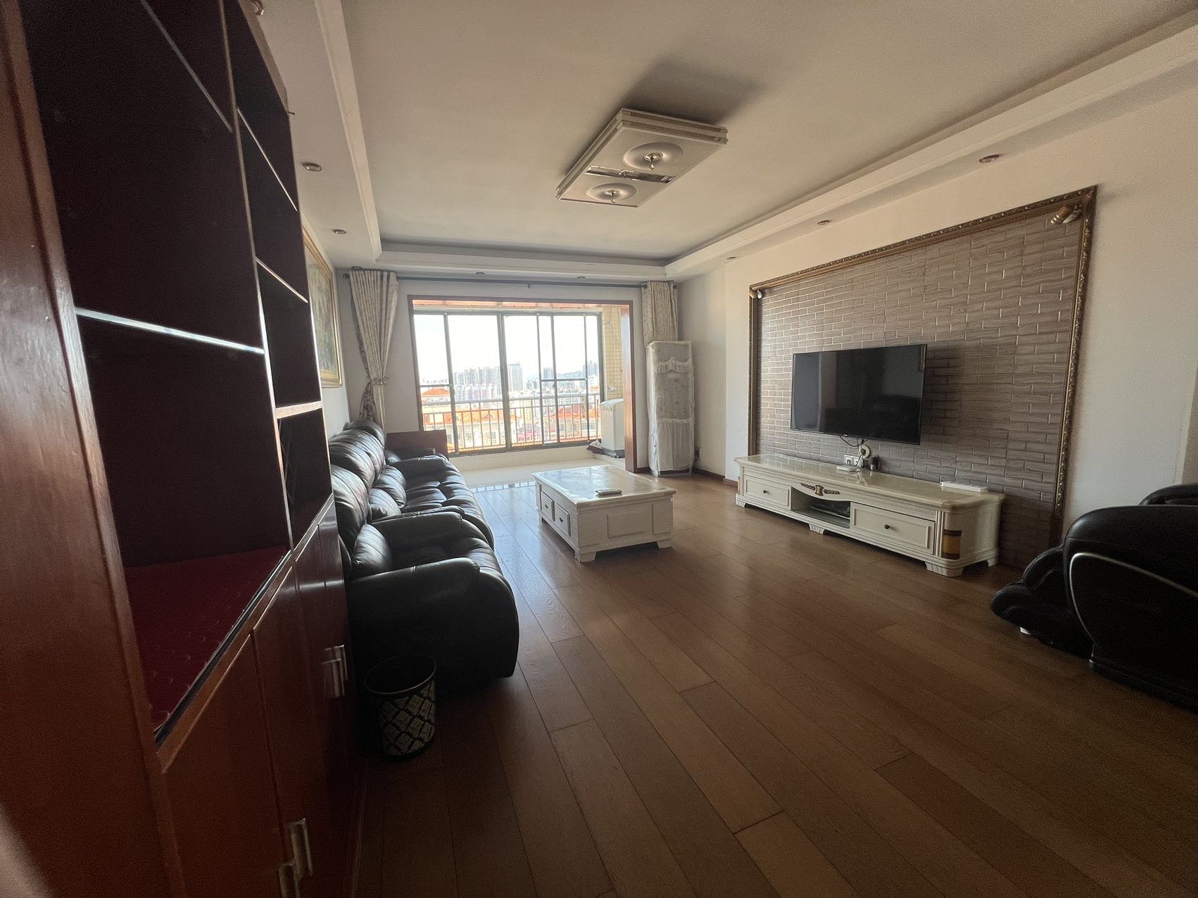 北美阳光城 3室2厅2卫 1480.0元/月 北美阳光城 3室2厅2卫 1480.0元/月室内图