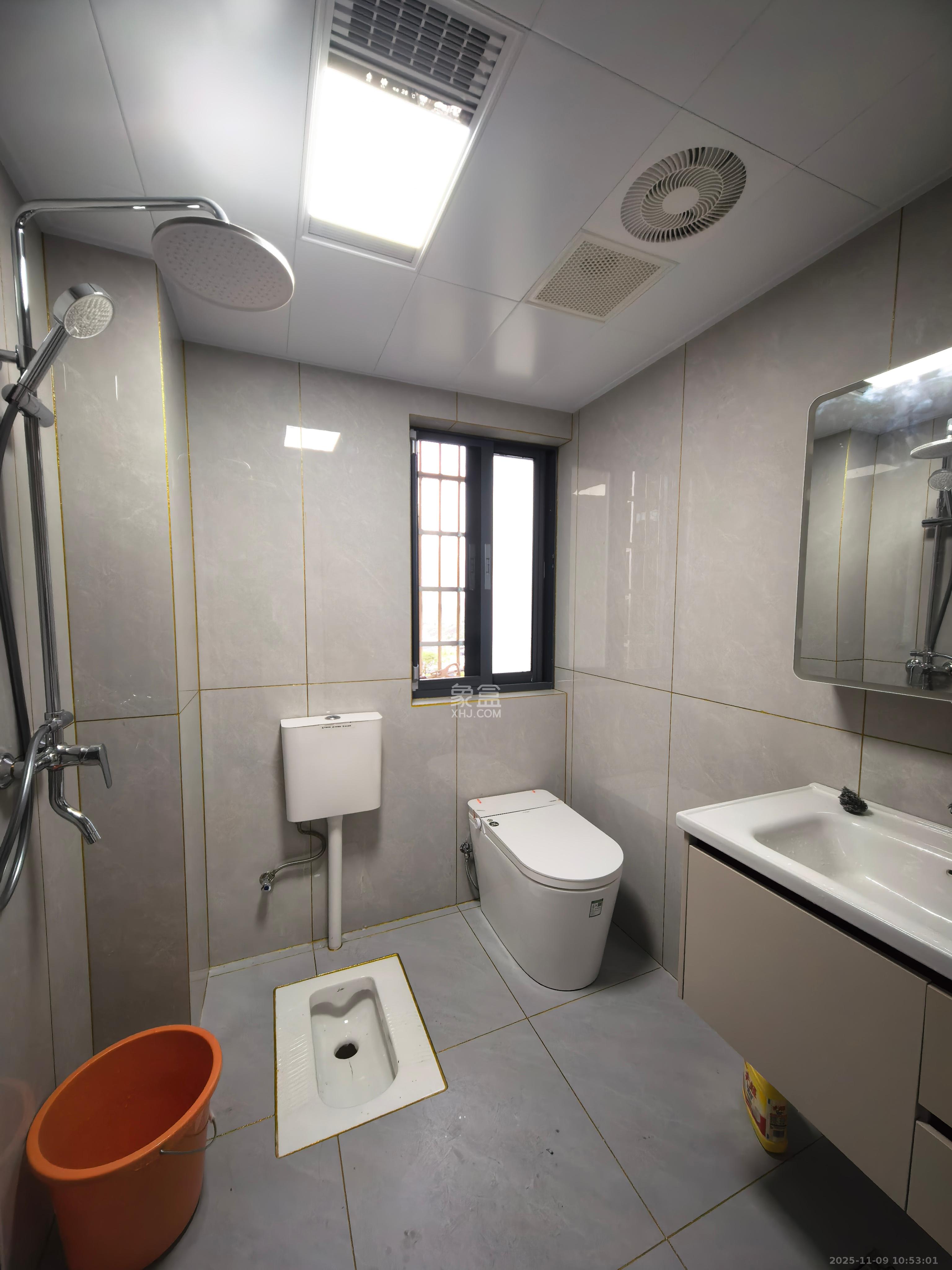 桥头家园三期  2室2厅1卫    1800.0元/月室内图